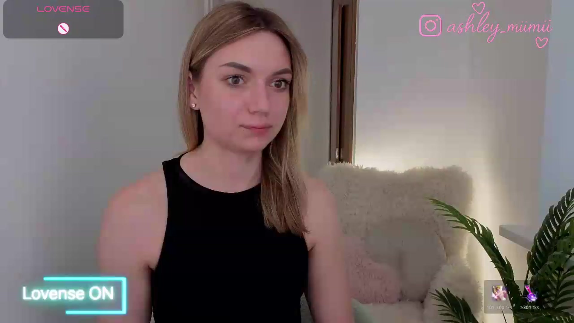 Gallery image thumbnail from AshleyMimi's myfreecams stream on, 06/07/2026, 17:34 image 17 of 20
