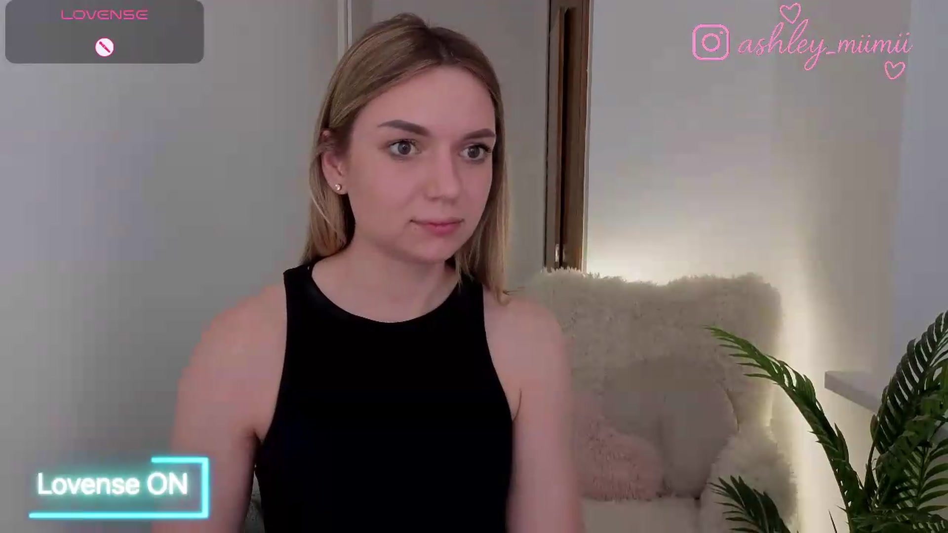Gallery image thumbnail from AshleyMimi's myfreecams stream on, 06/07/2026, 19:23 image 18 of 20