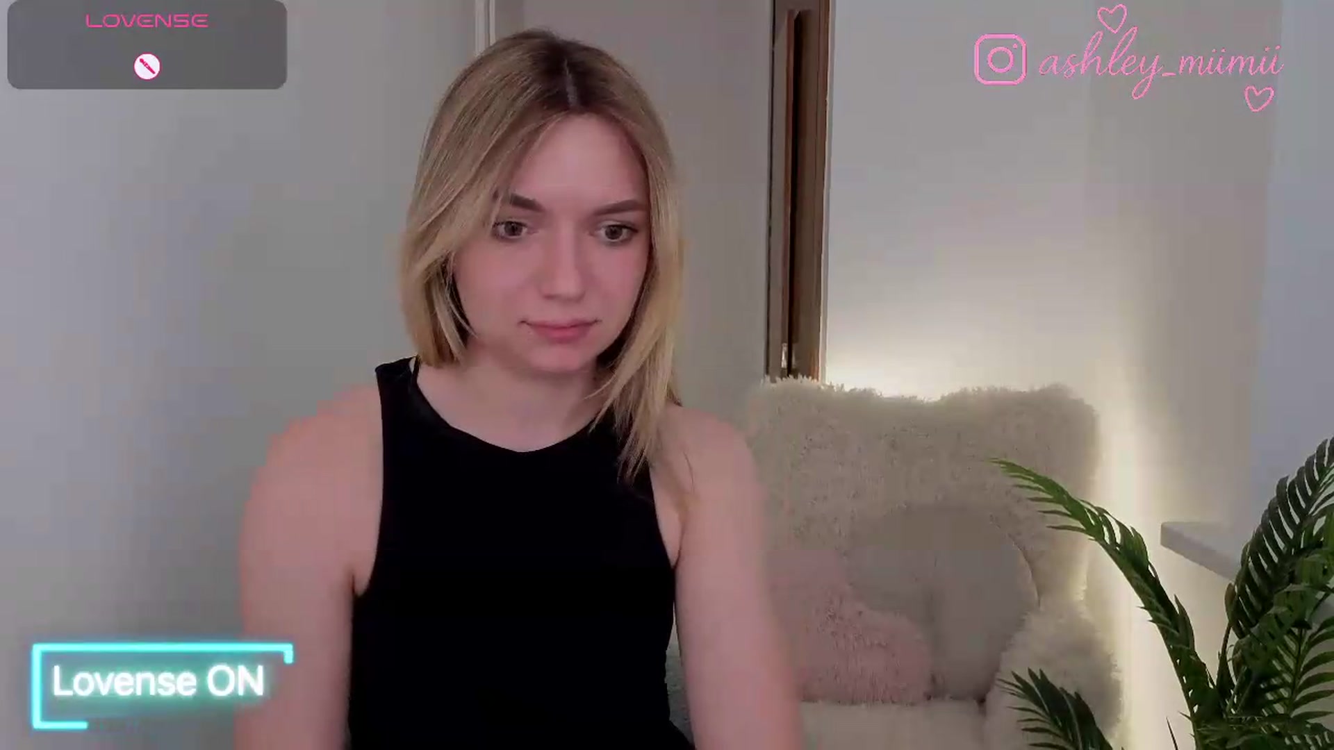 Gallery image thumbnail from AshleyMimi's myfreecams stream on, 06/07/2026, 19:23 image 2 of 20