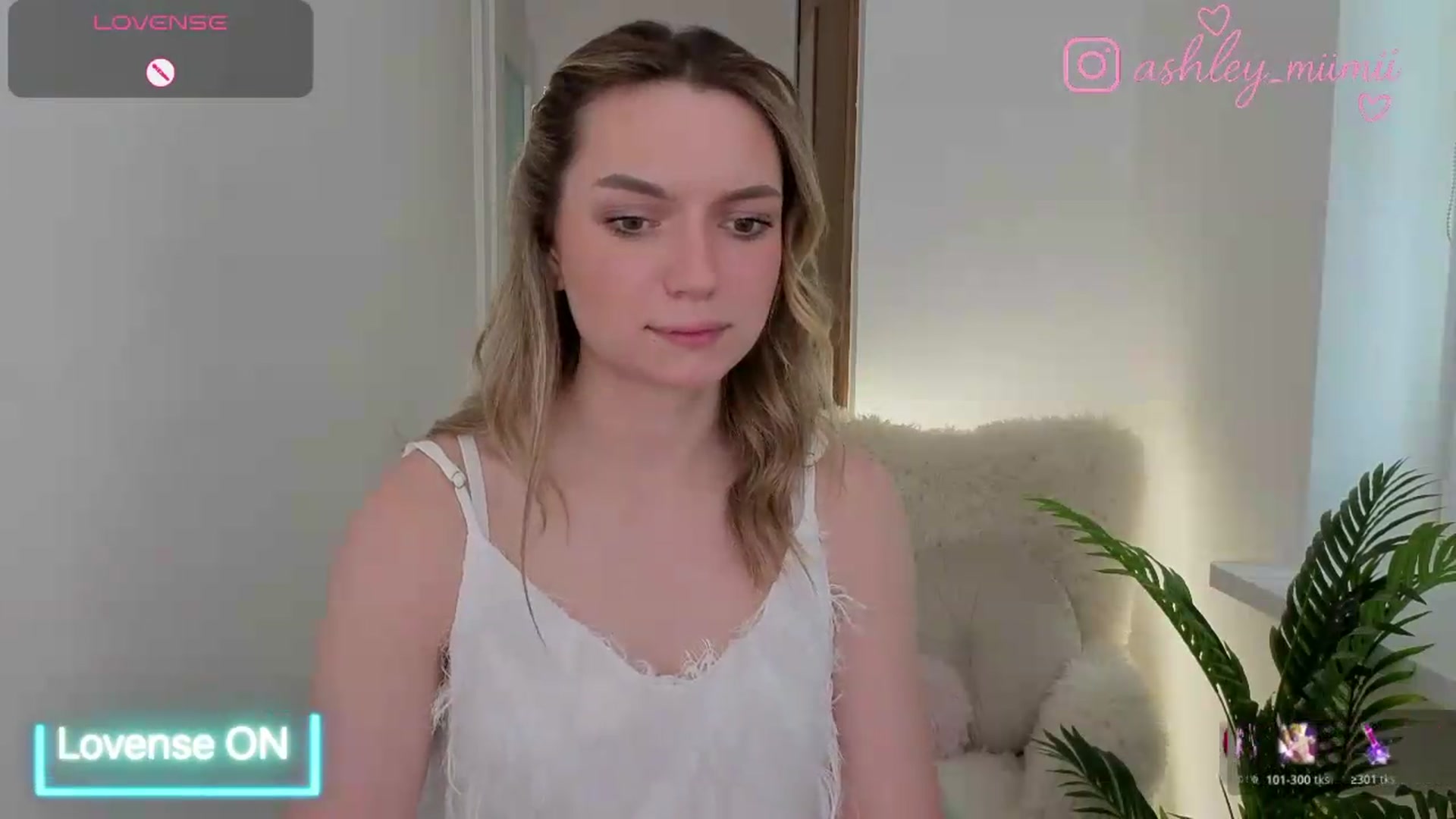 Gallery image thumbnail from AshleyMimi's myfreecams stream on, 06/11/2026, 15:21 image 8 of 20
