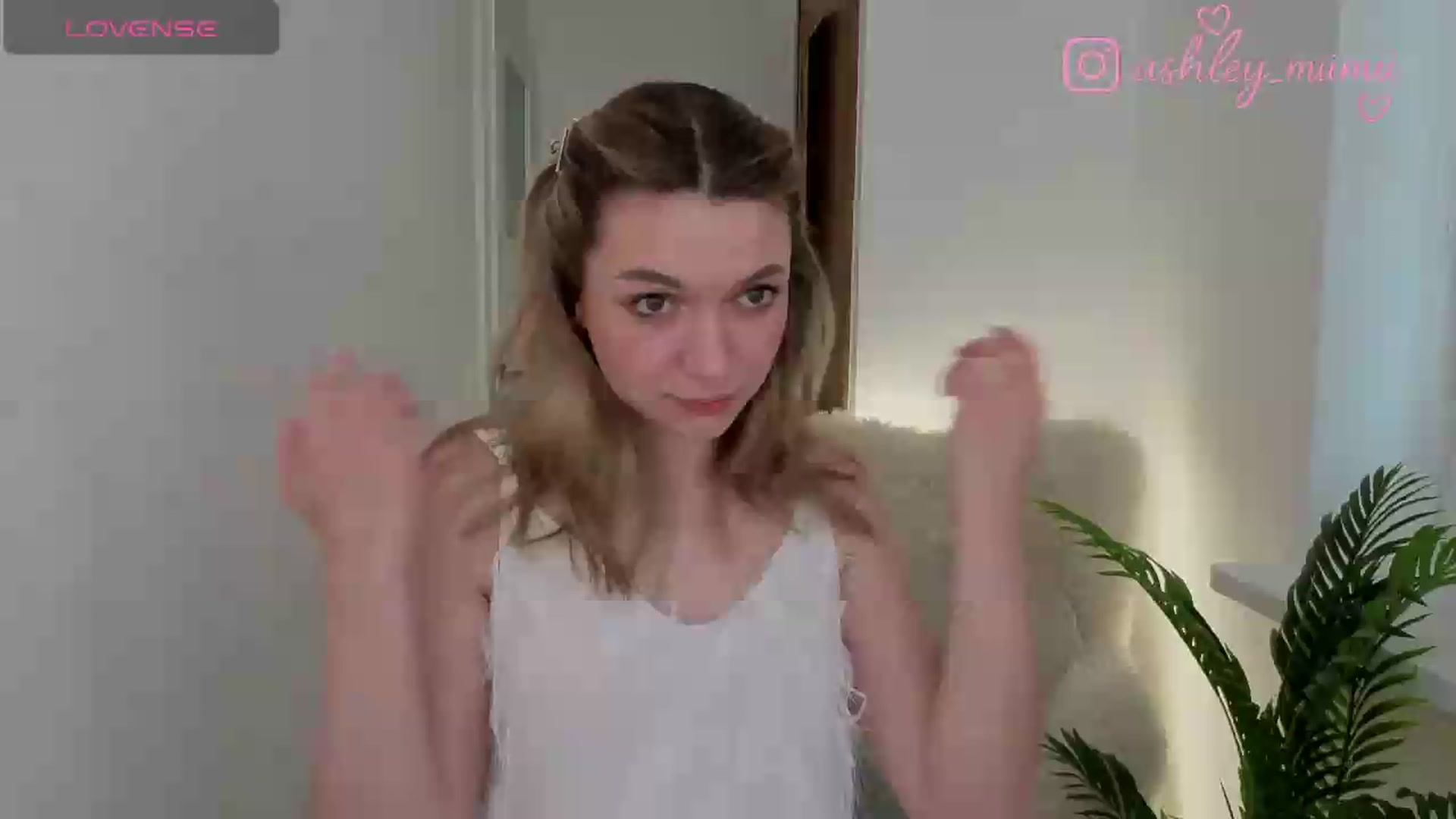 Gallery image thumbnail from AshleyMimi's myfreecams stream on, 06/11/2026, 17:19 image 1 of 20