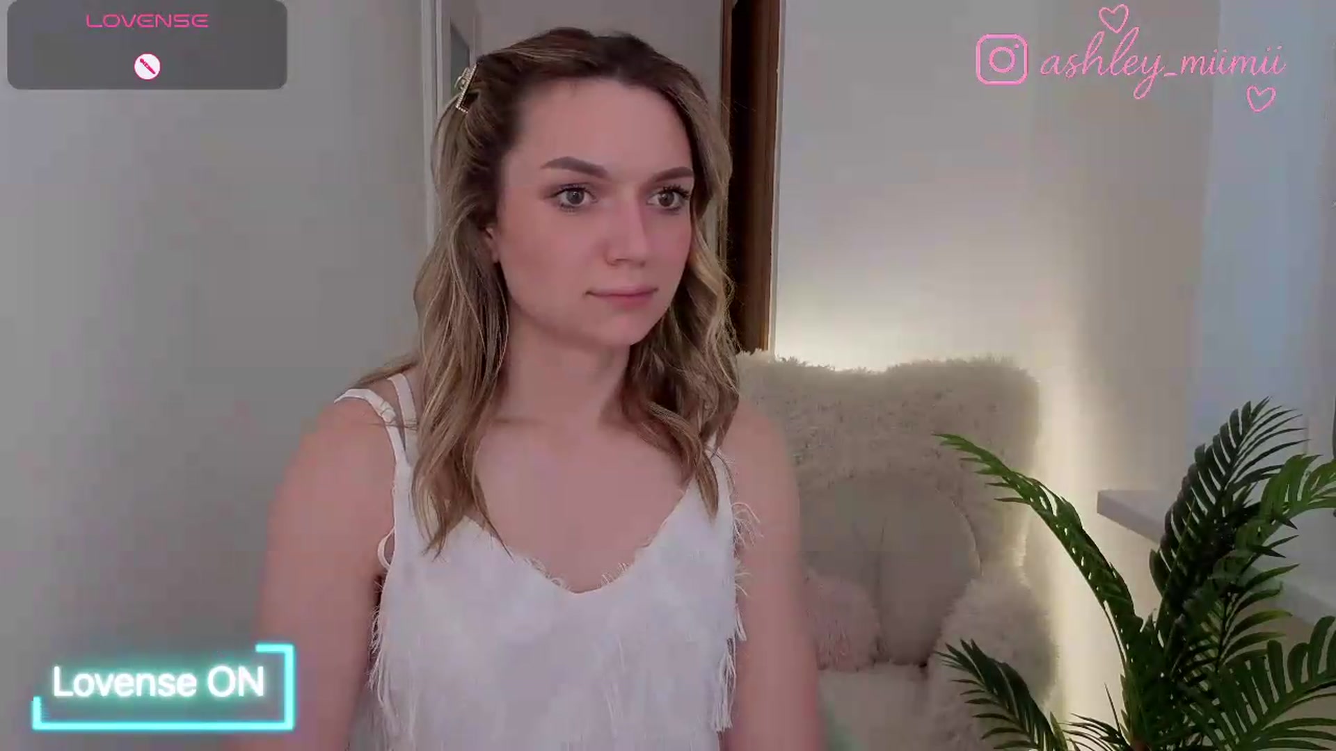 Gallery image thumbnail from AshleyMimi's myfreecams stream on, 06/11/2026, 19:17 image 5 of 20
