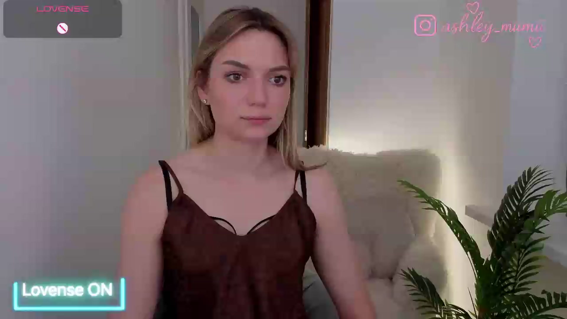 Gallery image thumbnail from AshleyMimi's myfreecams stream on, 06/12/2026, 18:24 image 2 of 20
