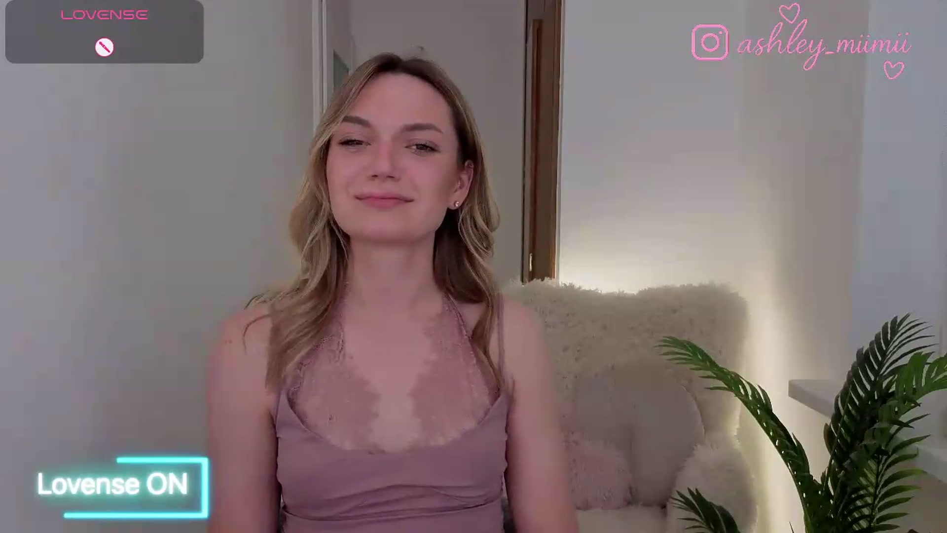 Gallery image thumbnail from AshleyMimi's myfreecams stream on, 06/15/2026, 18:59 image 10 of 20