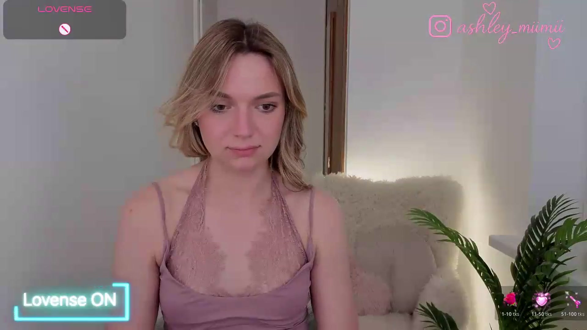 Gallery image thumbnail from AshleyMimi's myfreecams stream on, 06/15/2026, 18:59 image 8 of 20