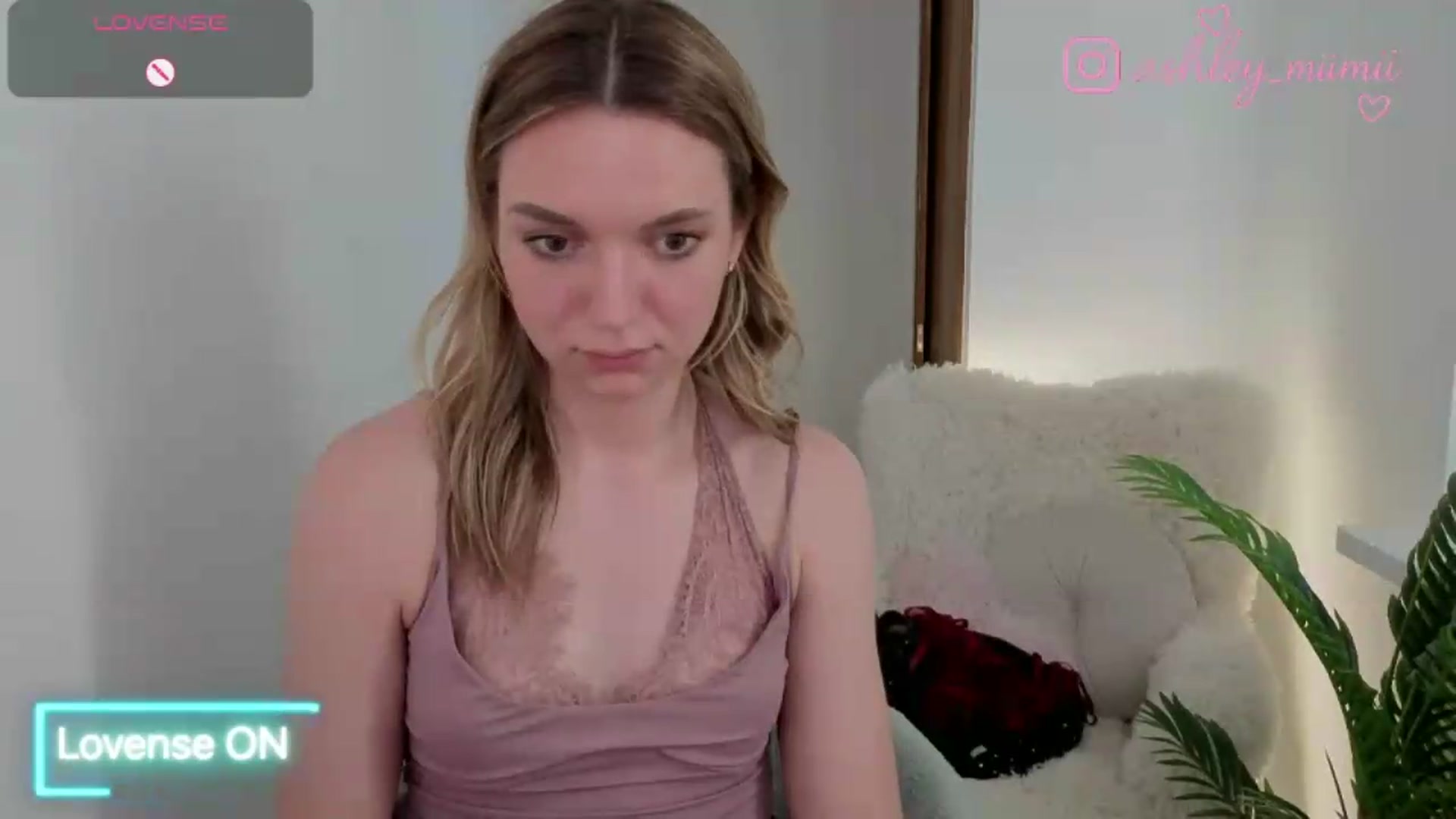 Gallery image thumbnail from AshleyMimi's myfreecams stream on, 06/21/2026, 16:09 image 20 of 20
