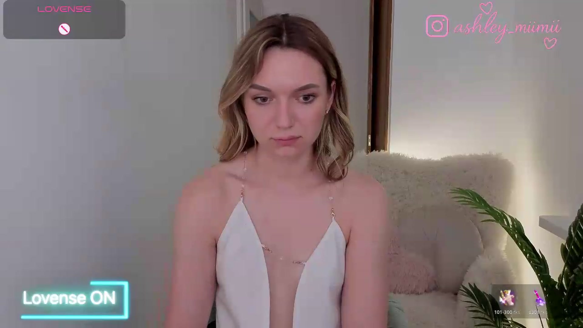 Gallery image thumbnail from AshleyMimi's myfreecams stream on, 06/22/2026, 20:02 image 3 of 20