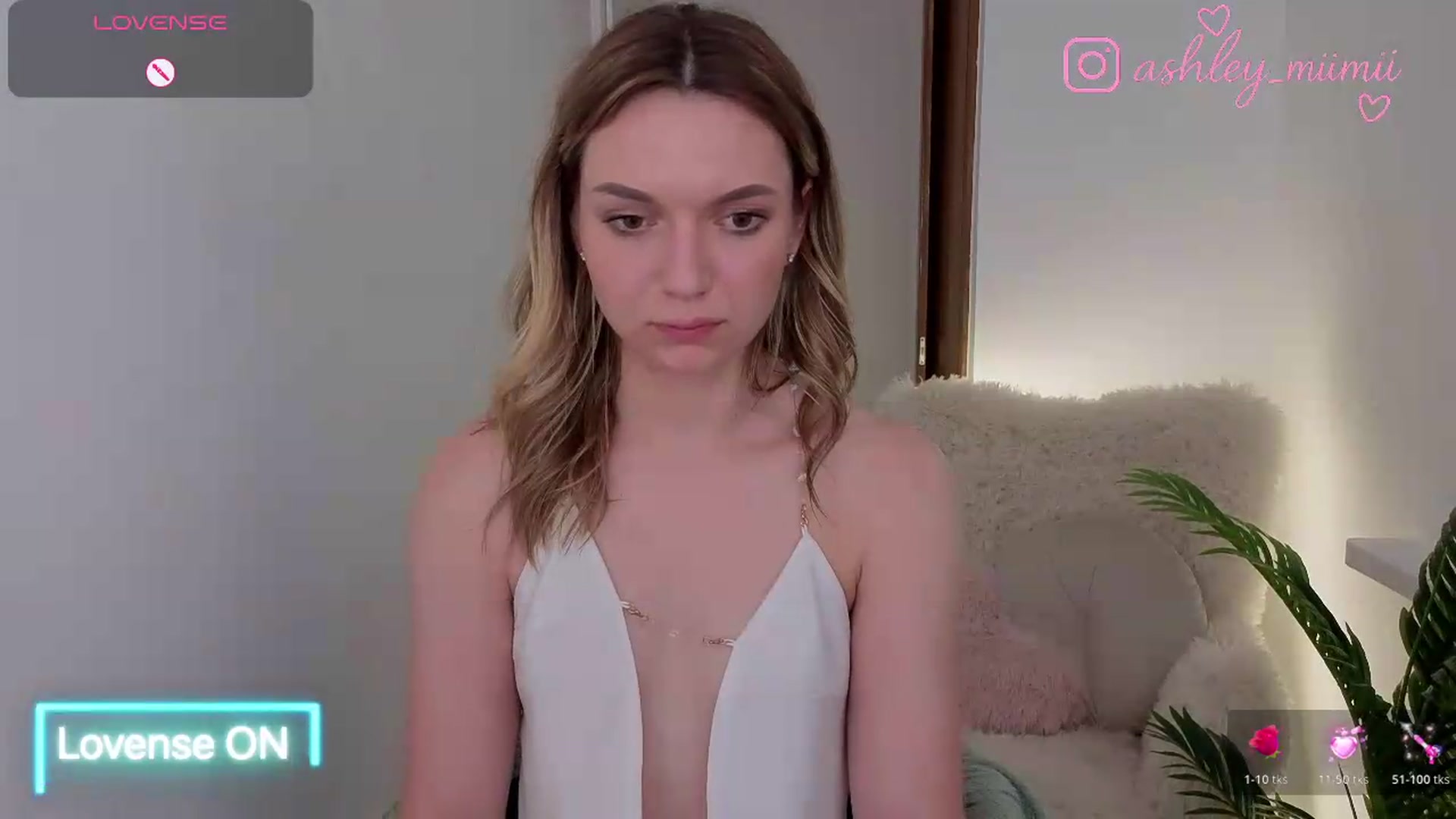 Gallery image thumbnail from AshleyMimi's myfreecams stream on, 06/22/2026, 20:02 image 5 of 20