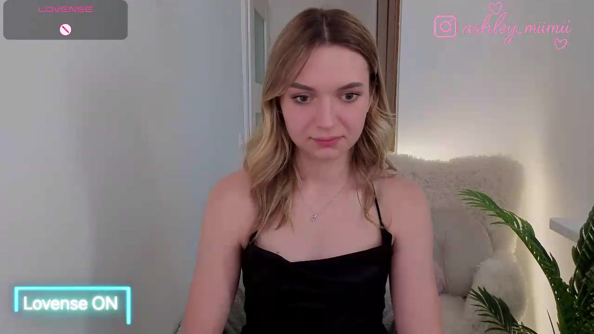 Gallery image thumbnail from AshleyMimi's myfreecams stream on, 06/25/2026, 16:44 image 7 of 20