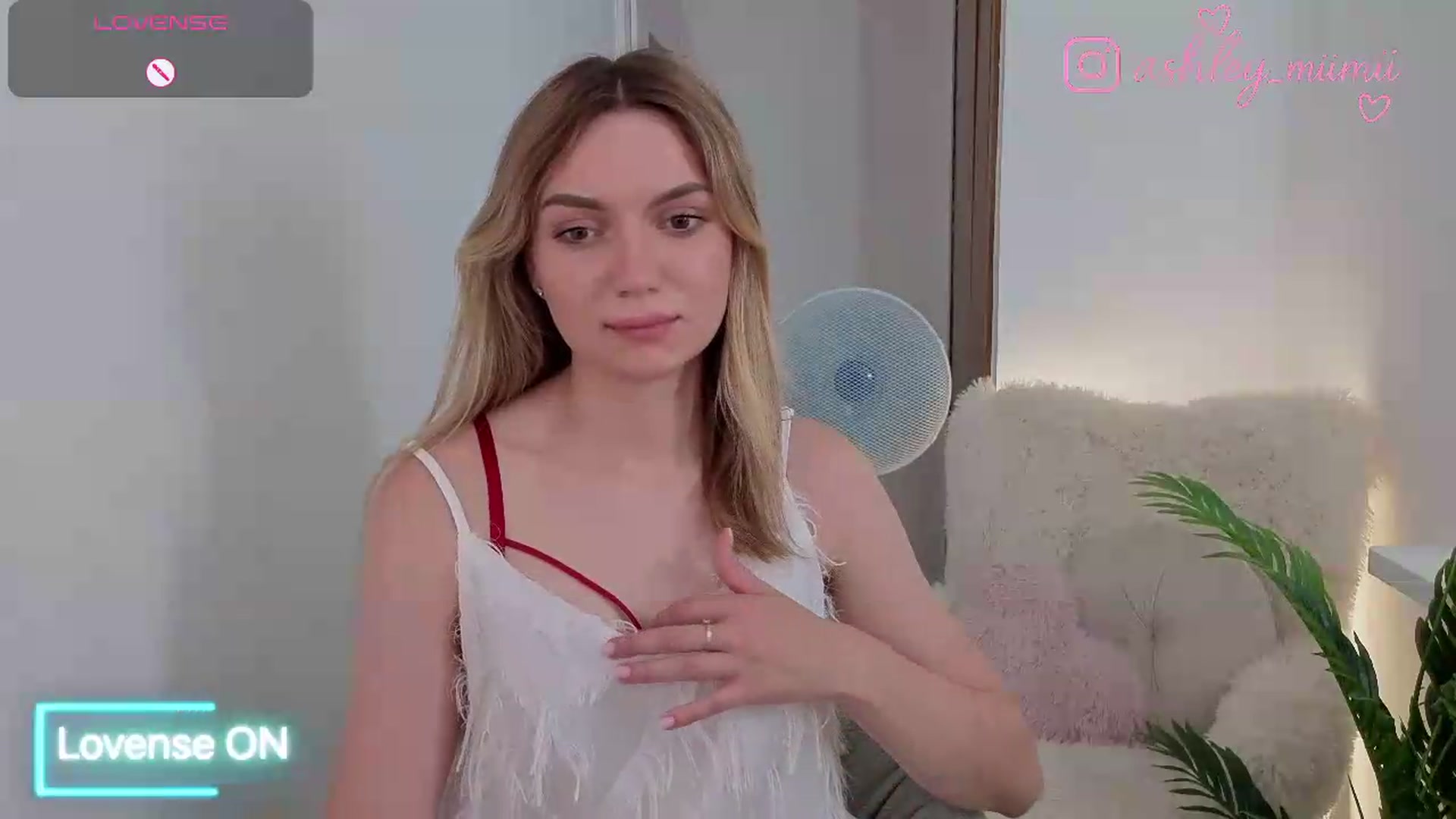 Gallery image thumbnail from AshleyMimi's myfreecams stream on, 06/27/2026, 13:01 image 14 of 20