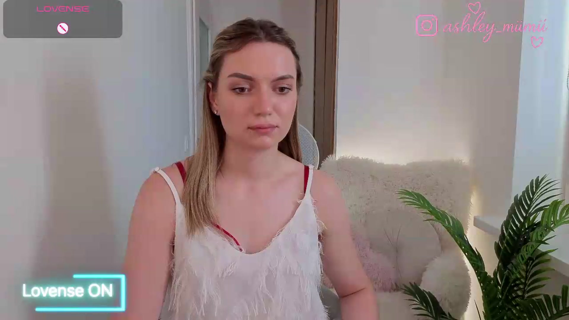 Gallery image thumbnail from AshleyMimi's myfreecams stream on, 06/27/2026, 14:57 image 13 of 20