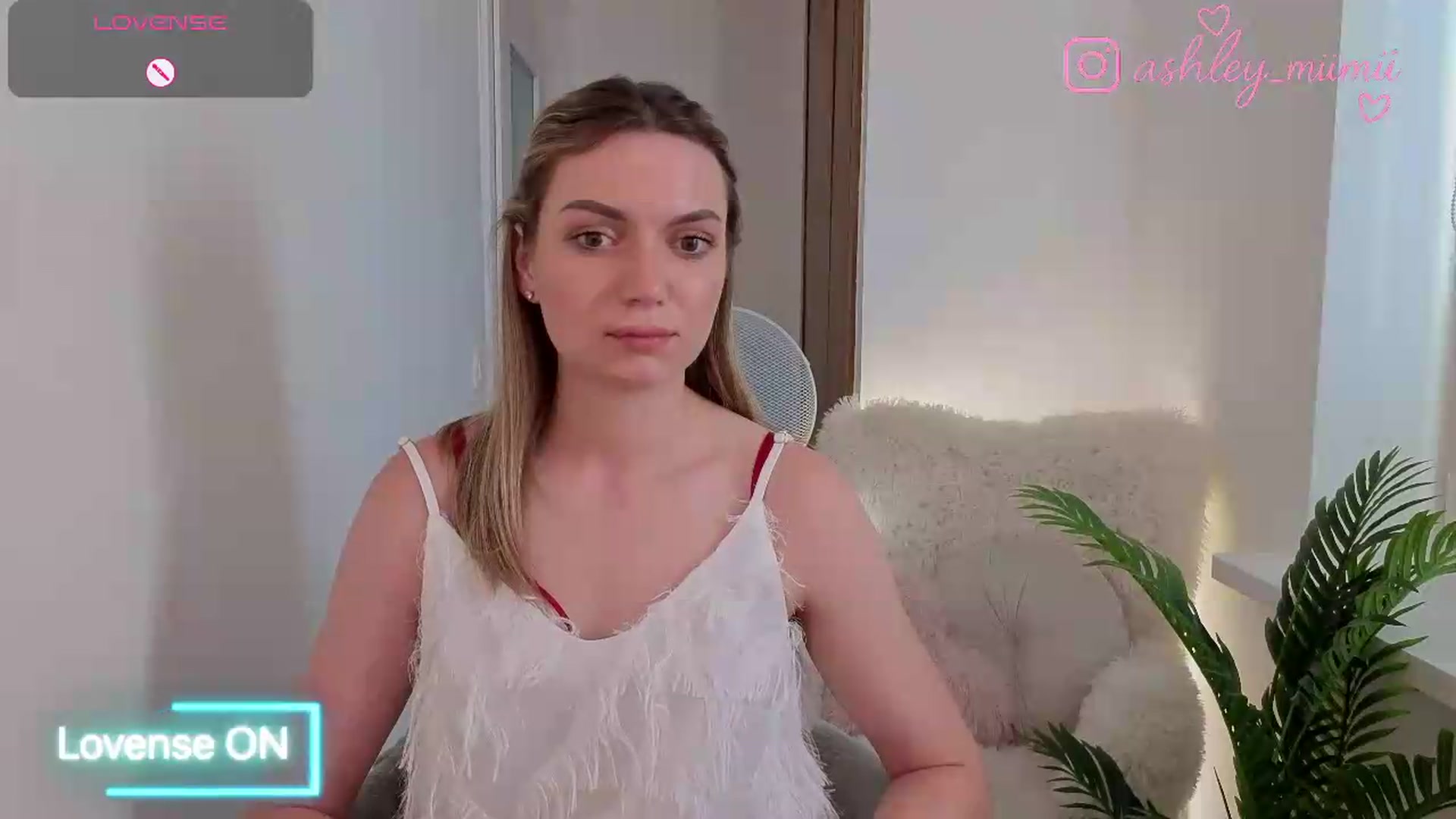 Gallery image thumbnail from AshleyMimi's myfreecams stream on, 06/27/2026, 14:57 image 18 of 20