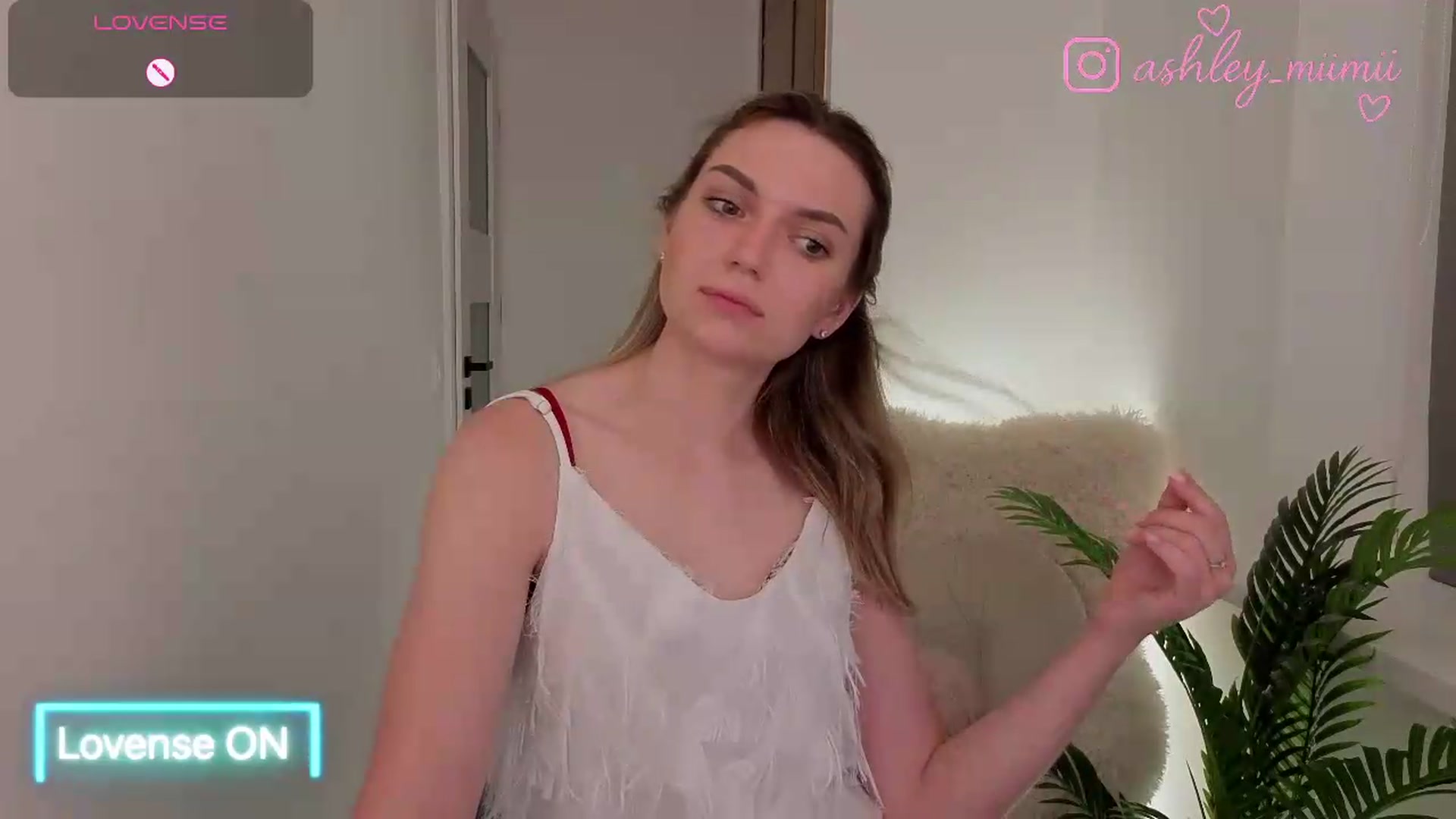 Gallery image thumbnail from AshleyMimi's myfreecams stream on, 06/27/2026, 19:13 image 20 of 20