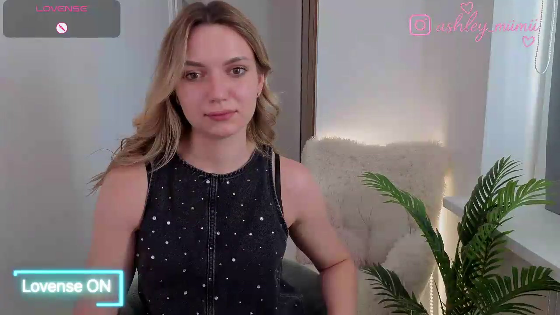 Gallery image thumbnail from AshleyMimi's myfreecams stream on, 06/30/2026, 15:37 image 2 of 20