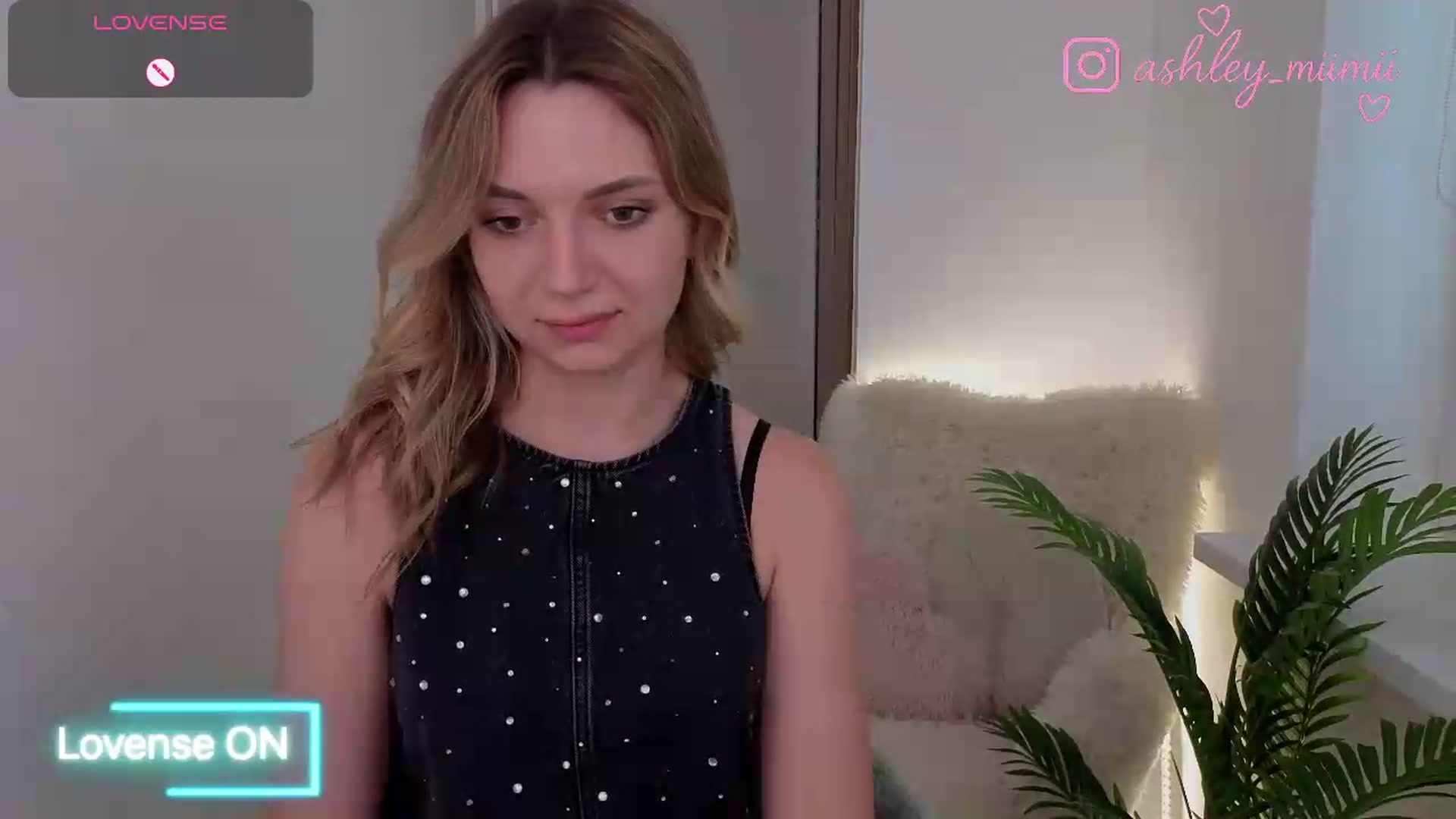 Gallery image thumbnail from AshleyMimi's myfreecams stream on, 06/30/2026, 18:34 image 8 of 20