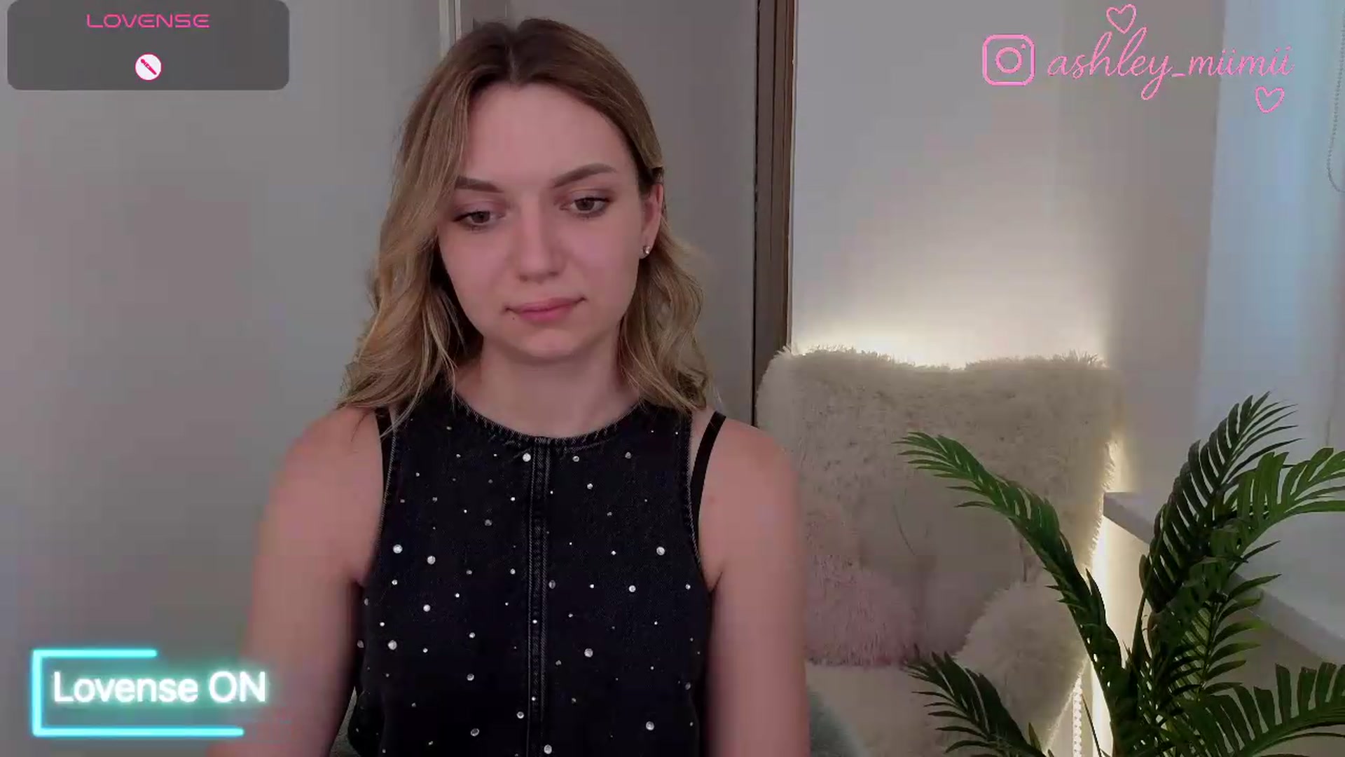 Gallery image thumbnail from AshleyMimi's myfreecams stream on, 06/30/2026, 18:34 image 3 of 20