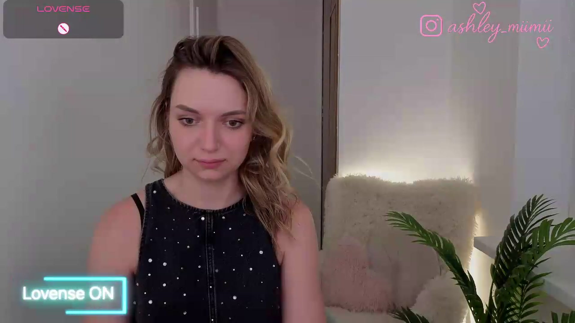 Gallery image thumbnail from AshleyMimi's myfreecams stream on, 06/30/2026, 20:00 image 2 of 20