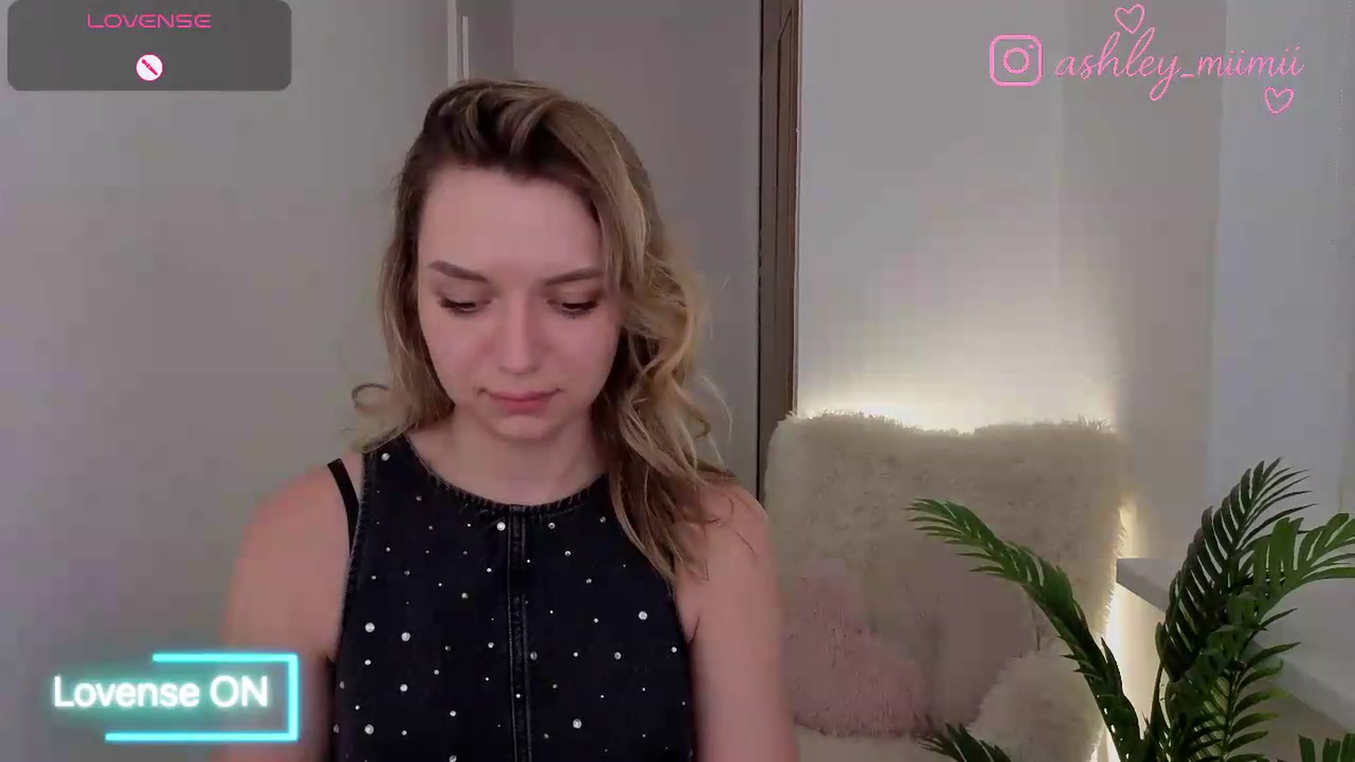 Gallery image thumbnail from AshleyMimi's myfreecams stream on, 06/30/2026, 20:00 image 16 of 20