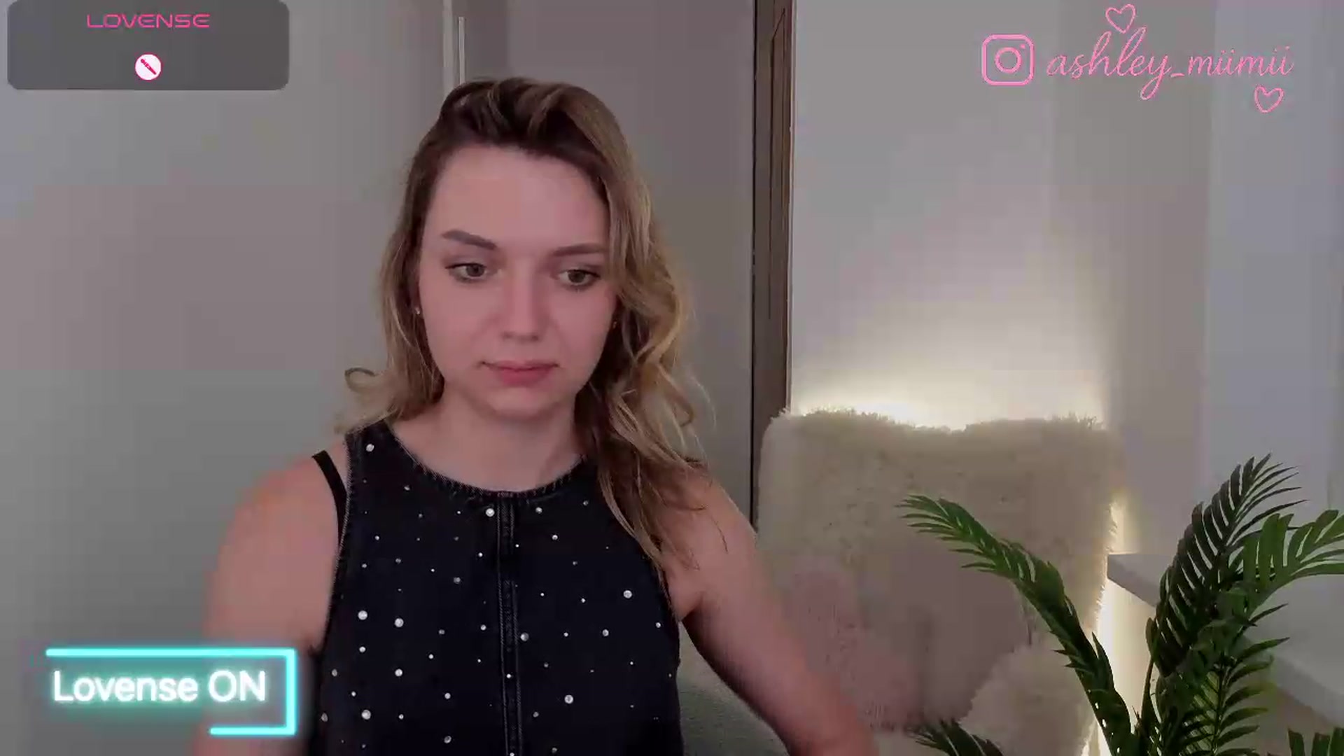 Gallery image thumbnail from AshleyMimi's myfreecams stream on, 06/30/2026, 20:00 image 15 of 20