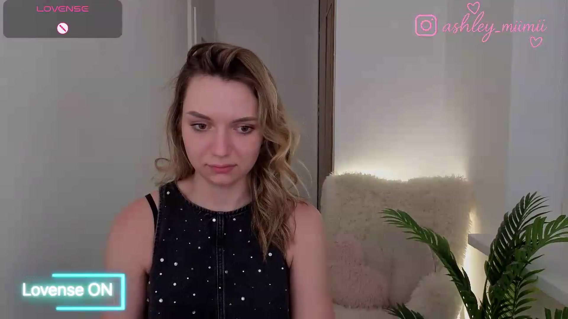 Gallery image thumbnail from AshleyMimi's myfreecams stream on, 06/30/2026, 20:00 image 9 of 20