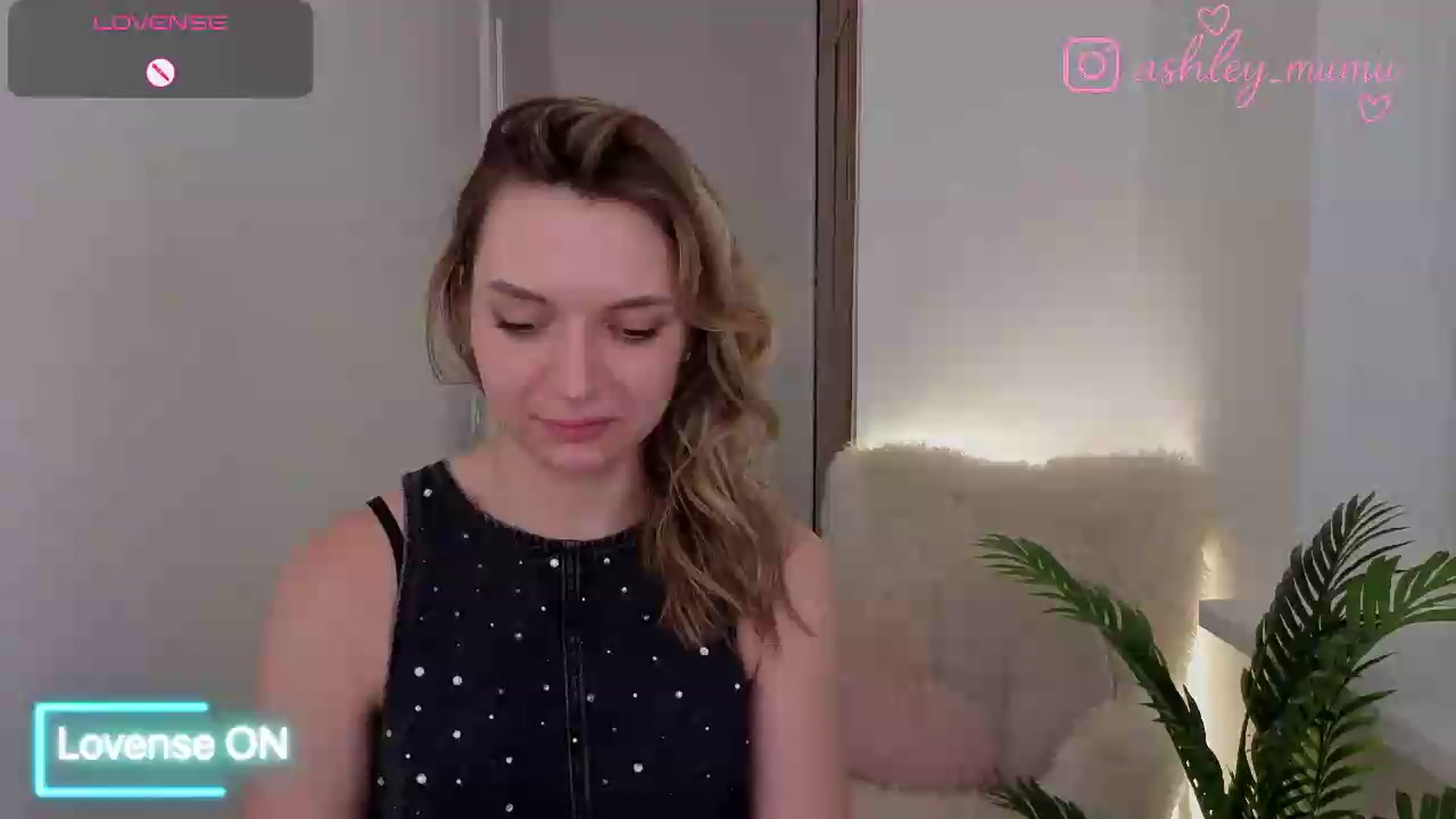 Gallery image thumbnail from AshleyMimi's myfreecams stream on, 06/30/2026, 20:00 image 19 of 20