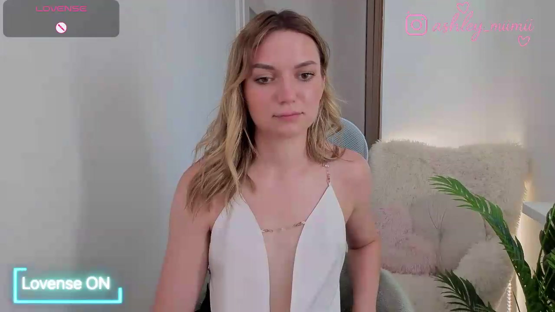 Gallery image thumbnail from AshleyMimi's myfreecams stream on, 07/01/2026, 14:05 image 20 of 20