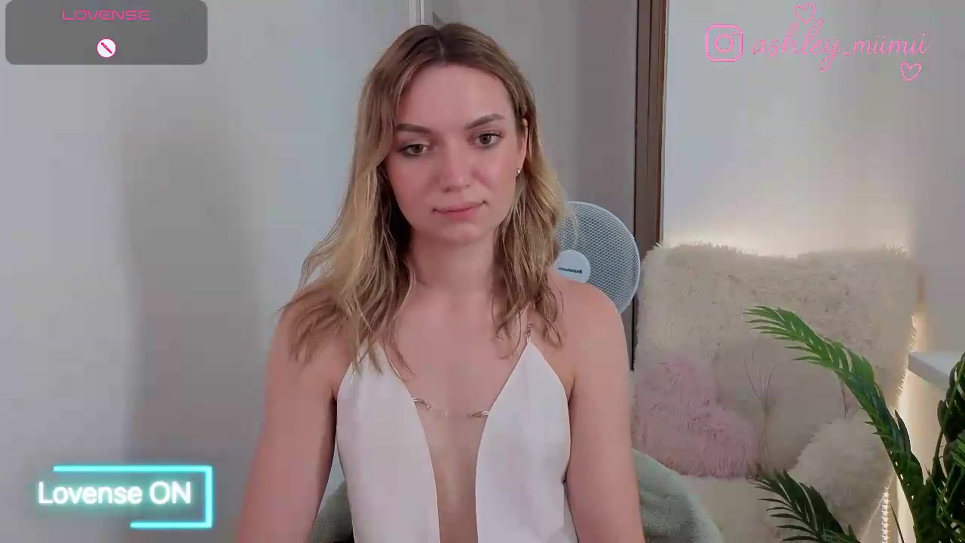 Gallery image thumbnail from AshleyMimi's myfreecams stream on, 07/01/2026, 15:12 image 3 of 20