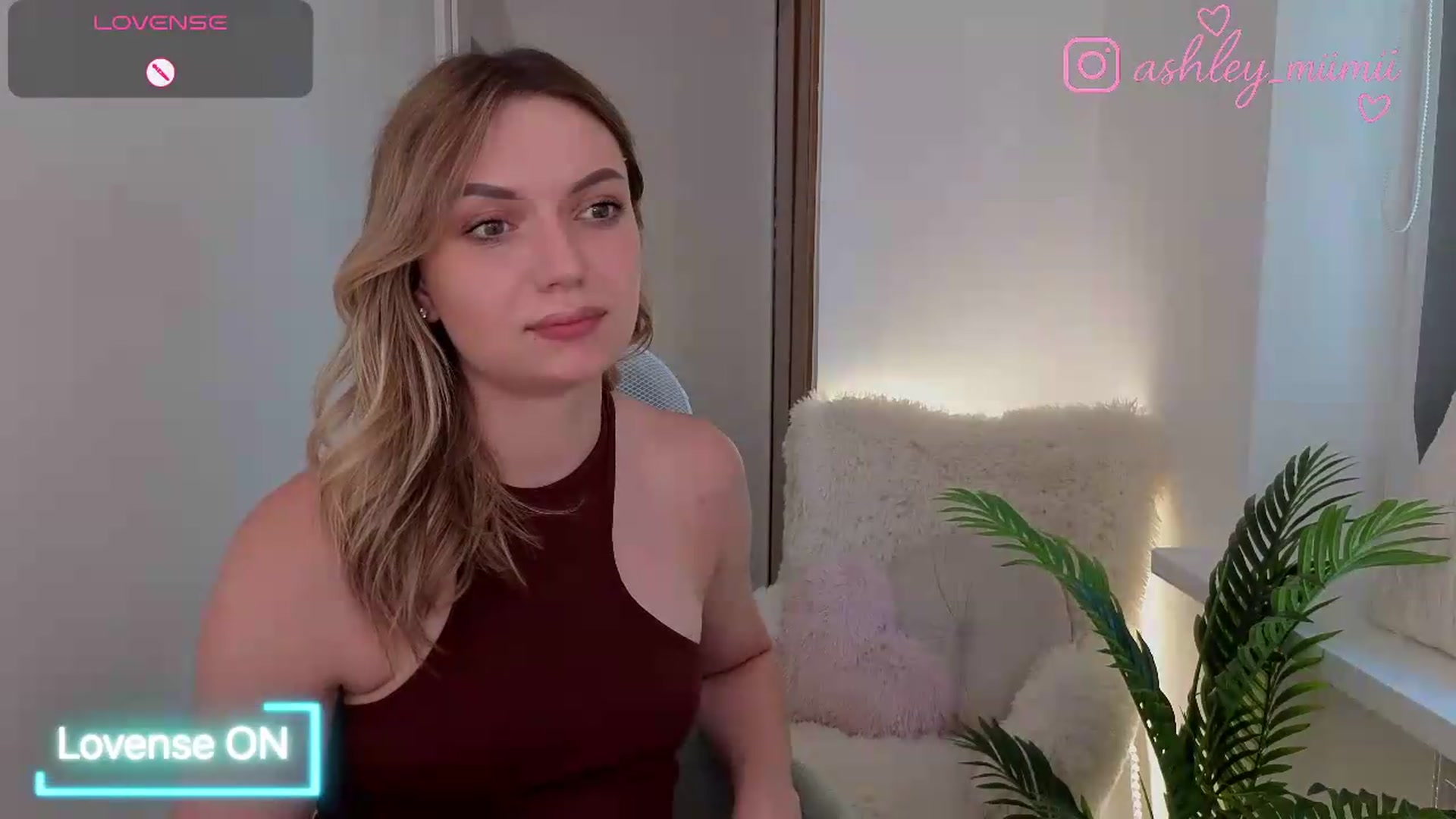 Gallery image thumbnail from AshleyMimi's myfreecams stream on, 07/02/2026, 18:38 image 4 of 20