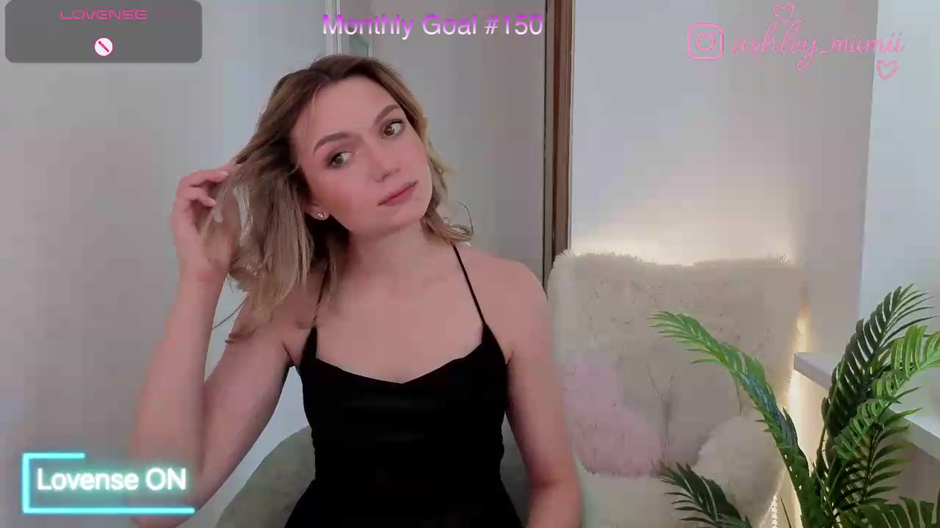 Gallery image thumbnail from AshleyMimi's myfreecams stream on, 07/04/2026, 13:27 image 18 of 20