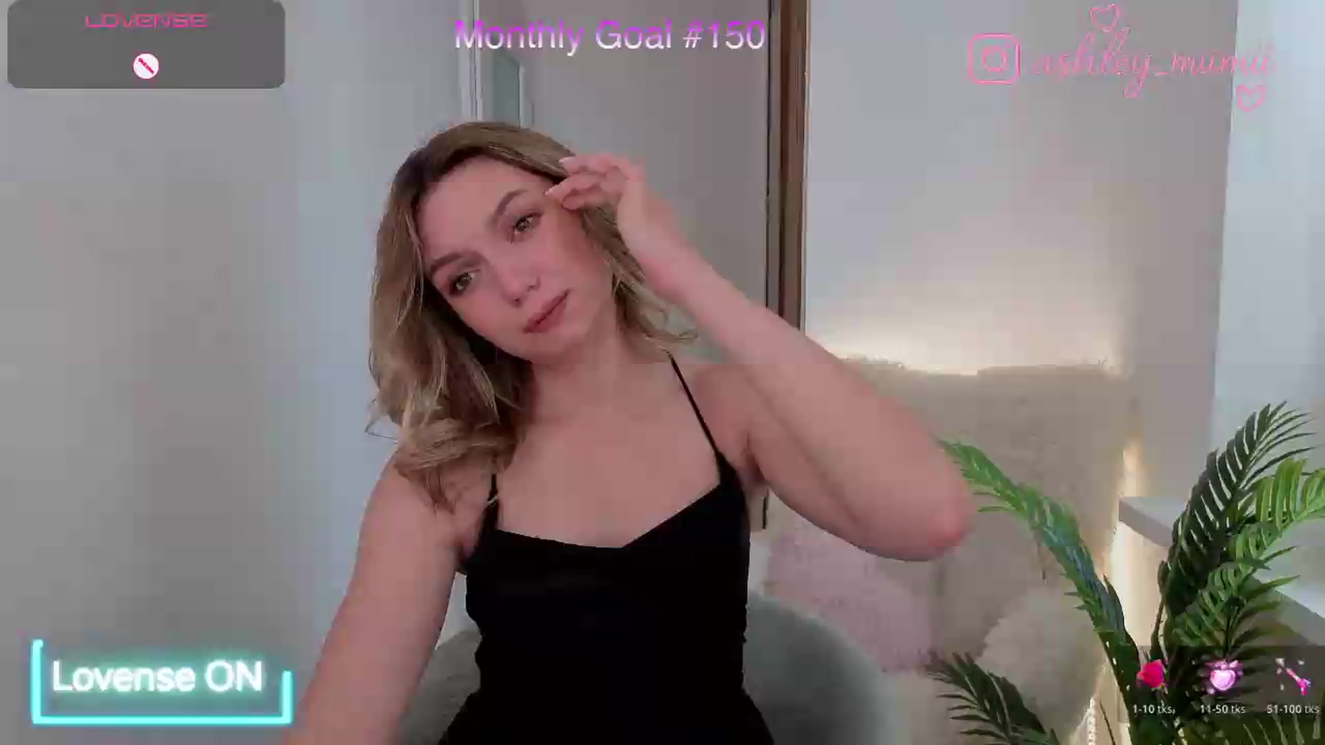 Gallery image thumbnail from AshleyMimi's myfreecams stream on, 07/04/2026, 13:27 image 12 of 20