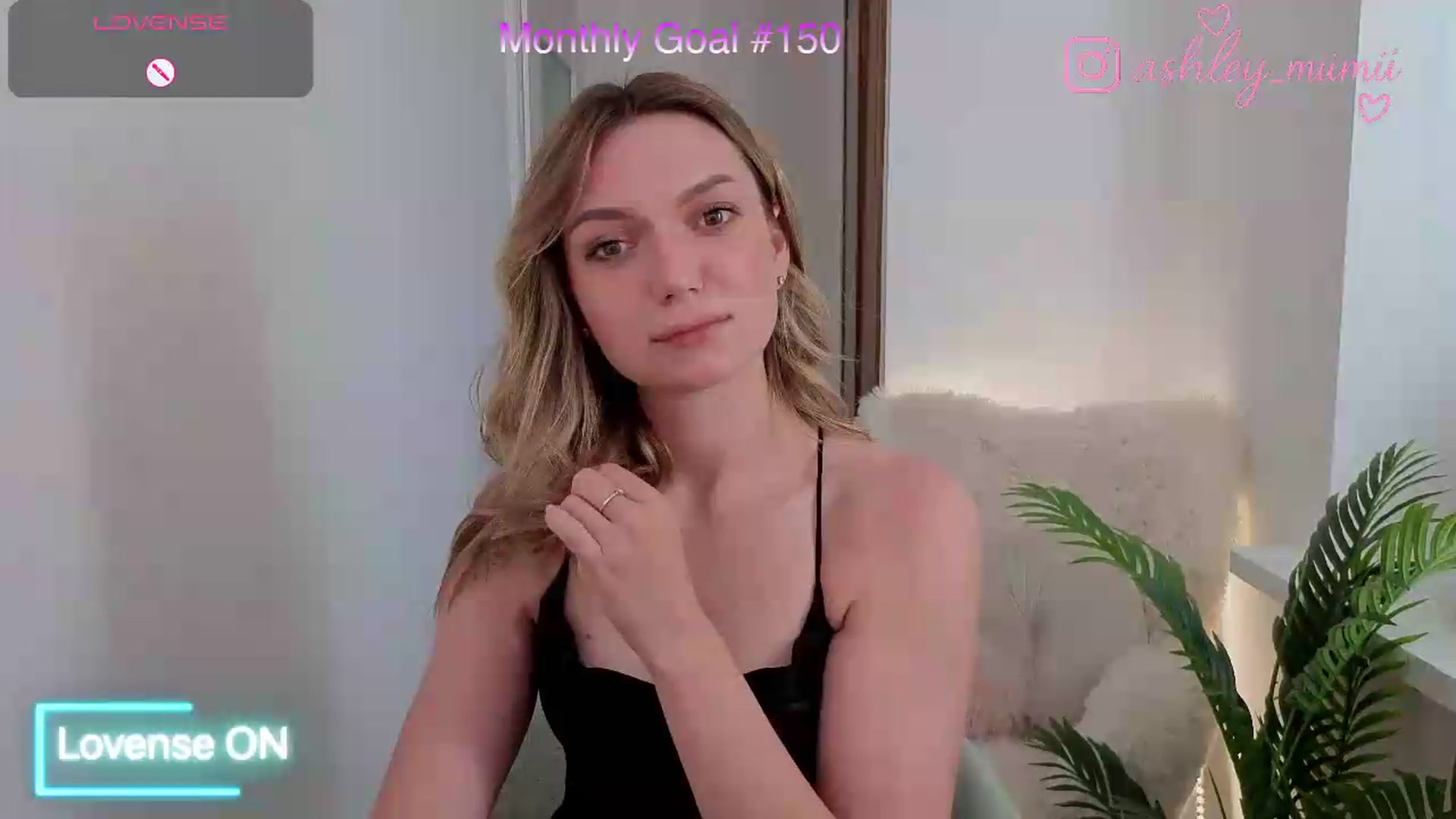 Gallery image thumbnail from AshleyMimi's myfreecams stream on, 07/04/2026, 14:57 image 18 of 20