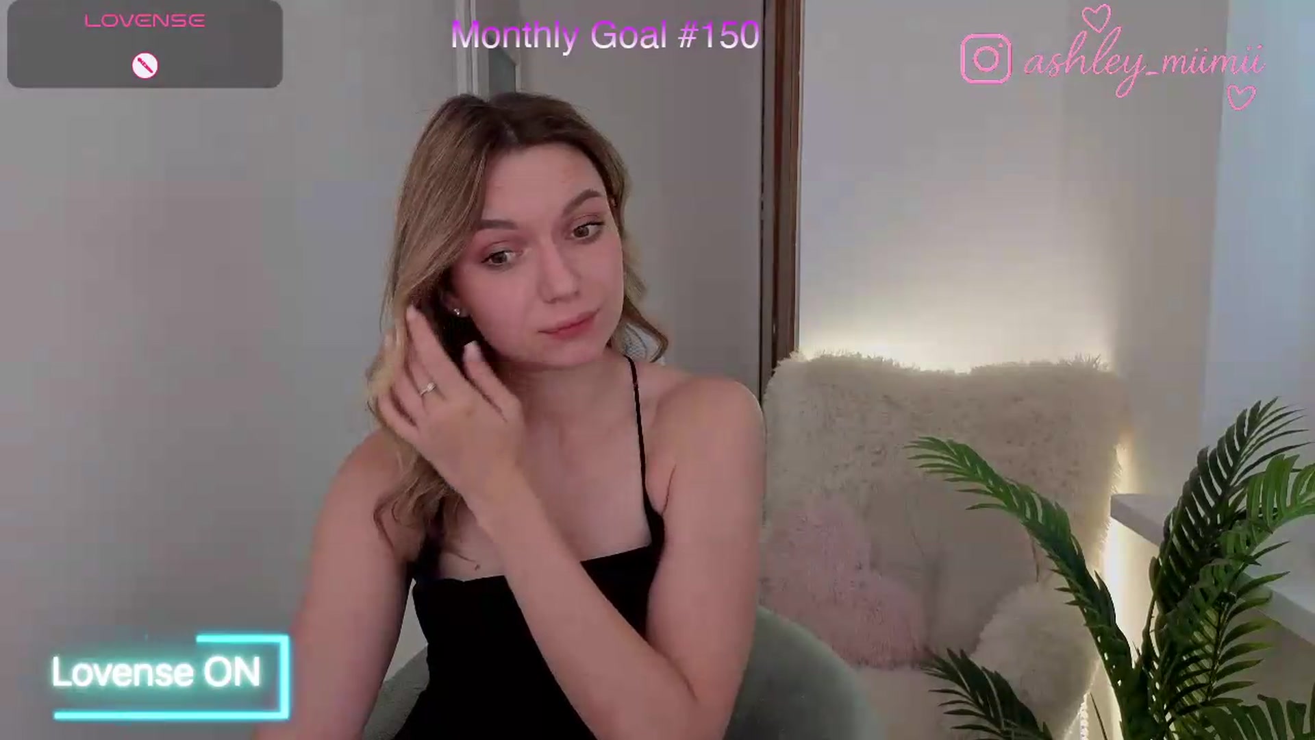 Gallery image thumbnail from AshleyMimi's myfreecams stream on, 07/04/2026, 18:25 image 6 of 20