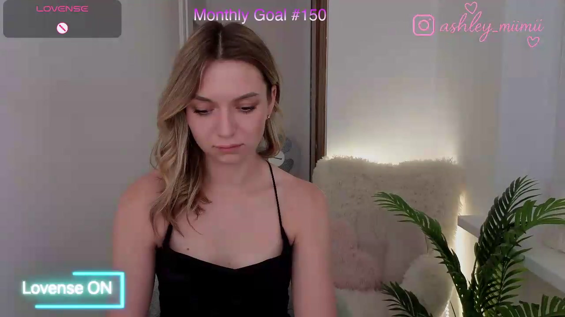Gallery image thumbnail from AshleyMimi's myfreecams stream on, 07/04/2026, 19:43 image 17 of 20