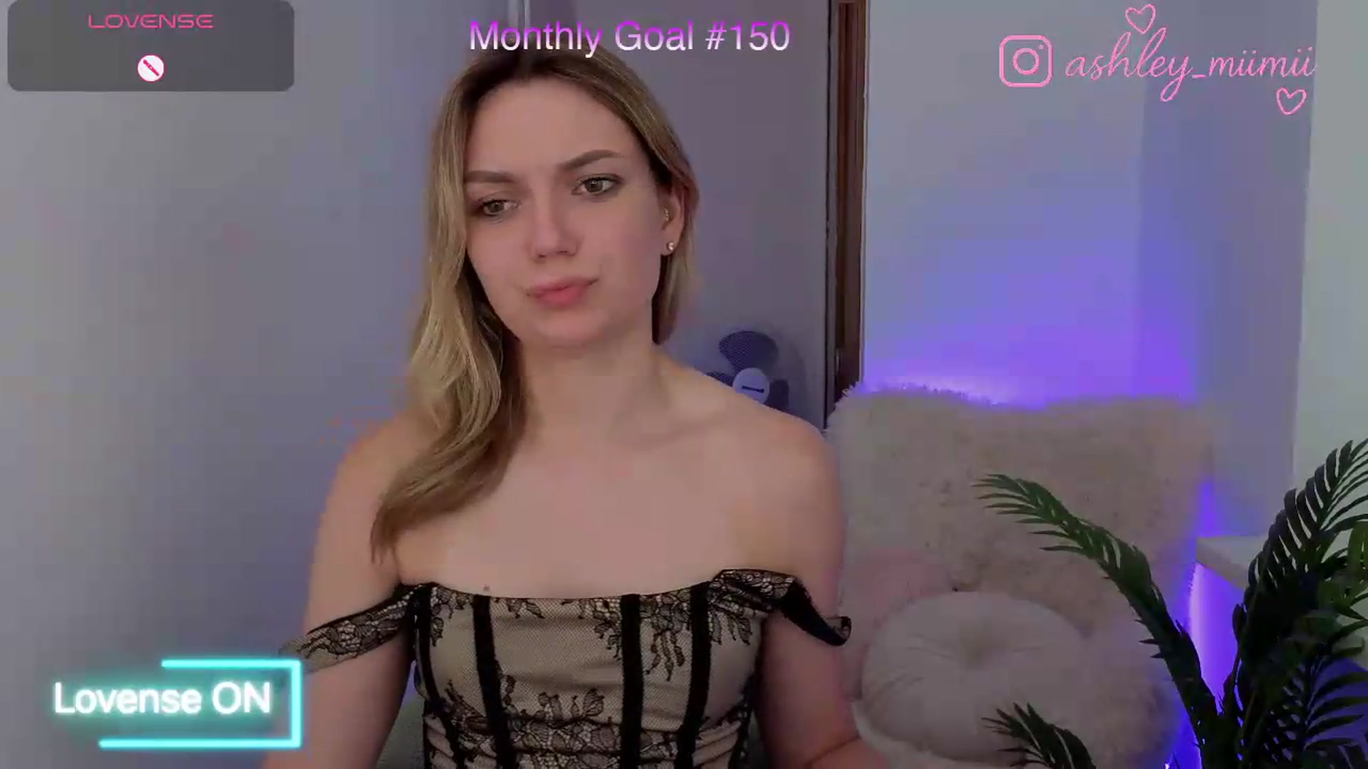 Gallery image thumbnail from AshleyMimi's myfreecams stream on, 07/09/2026, 18:04 image 14 of 20
