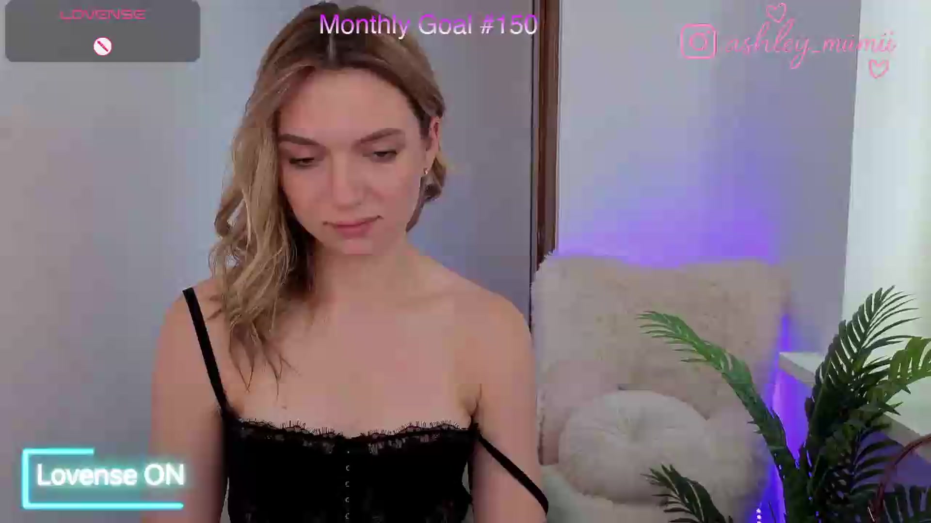 Gallery image thumbnail from AshleyMimi's myfreecams stream on, 07/11/2026, 13:43 image 15 of 20