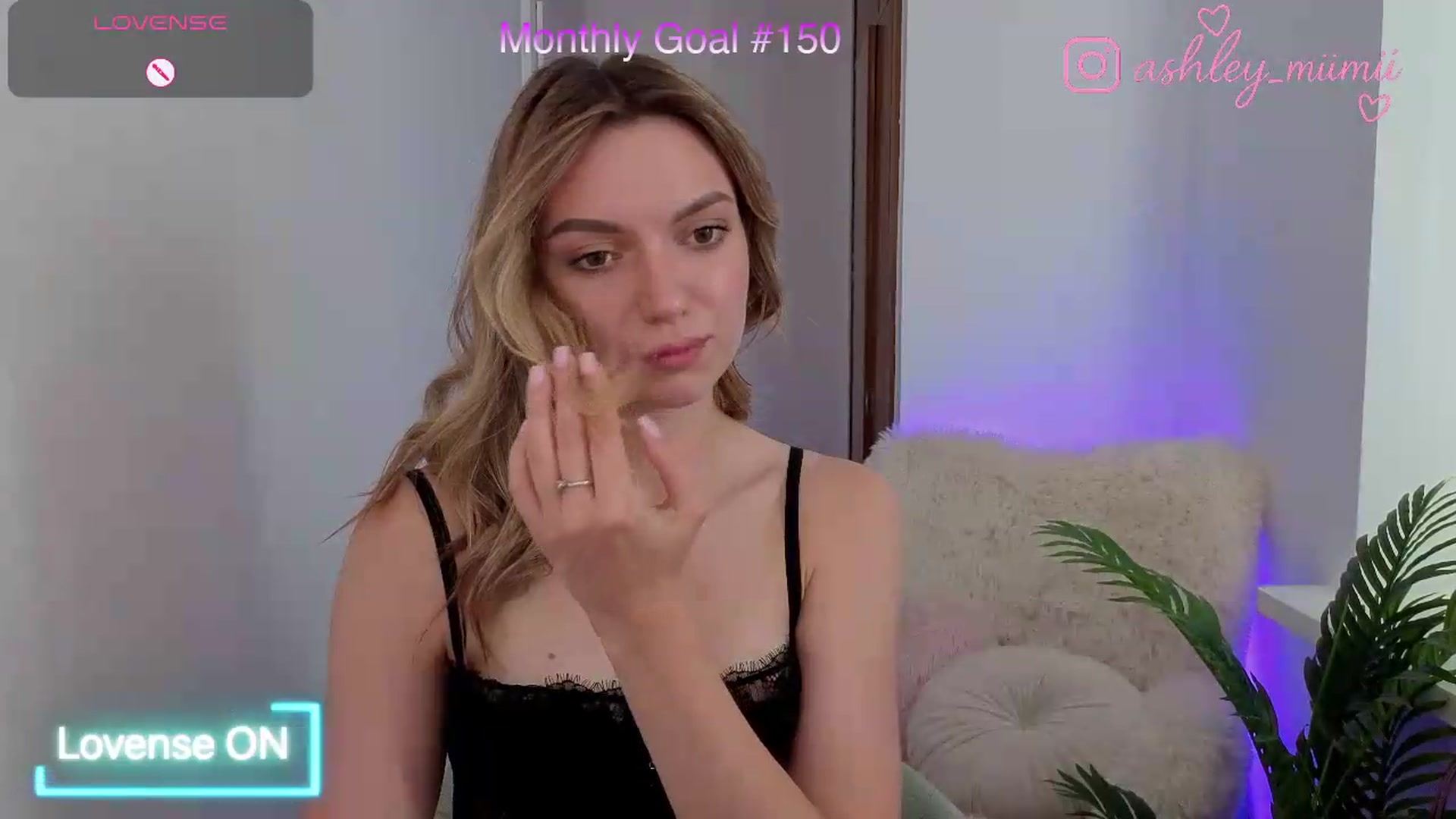 Gallery image thumbnail from AshleyMimi's myfreecams stream on, 07/11/2026, 15:59 image 8 of 20