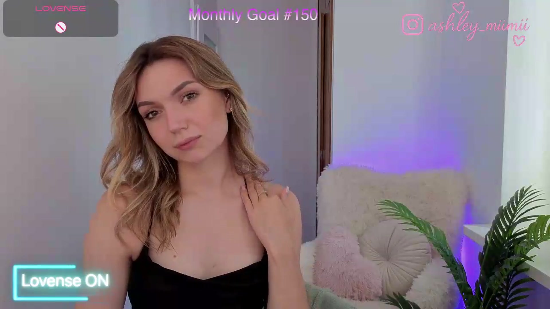 Gallery image thumbnail from AshleyMimi's myfreecams stream on, 07/13/2026, 13:33 image 15 of 20