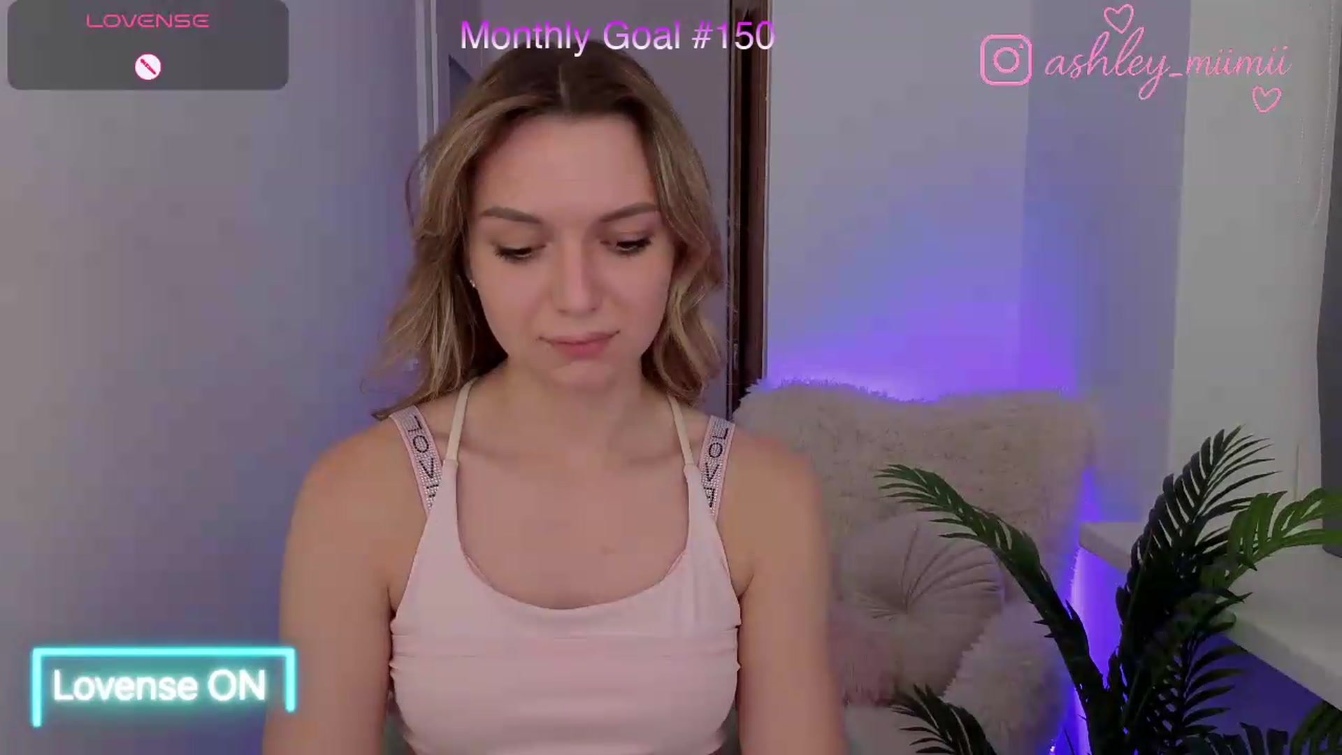Gallery image thumbnail from AshleyMimi's myfreecams stream on, 07/15/2026, 19:17 image 16 of 20