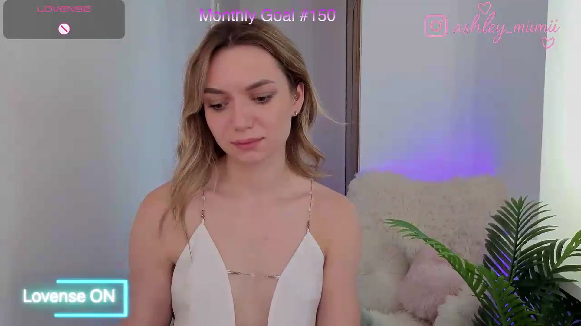 Gallery image thumbnail from AshleyMimi's myfreecams stream on, 07/17/2026, 14:18 image 4 of 20