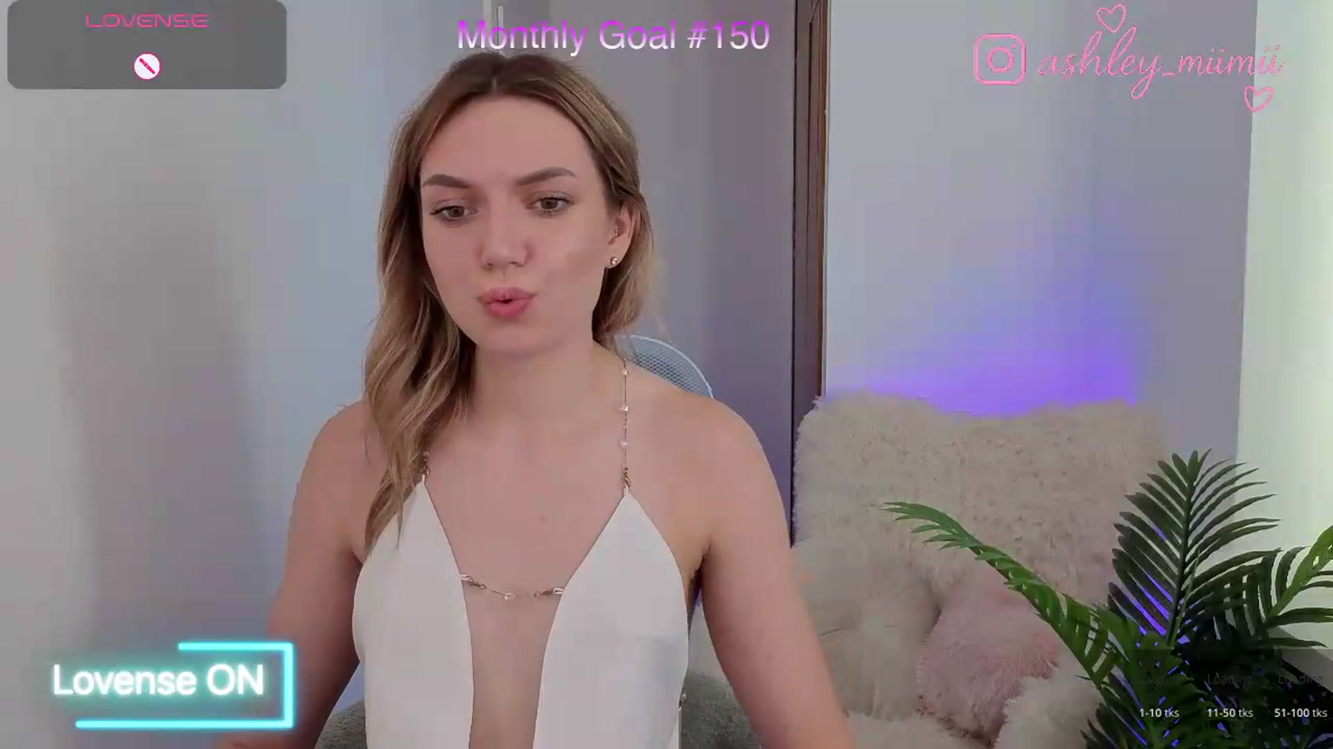 Gallery image thumbnail from AshleyMimi's myfreecams stream on, 07/17/2026, 14:18 image 13 of 20