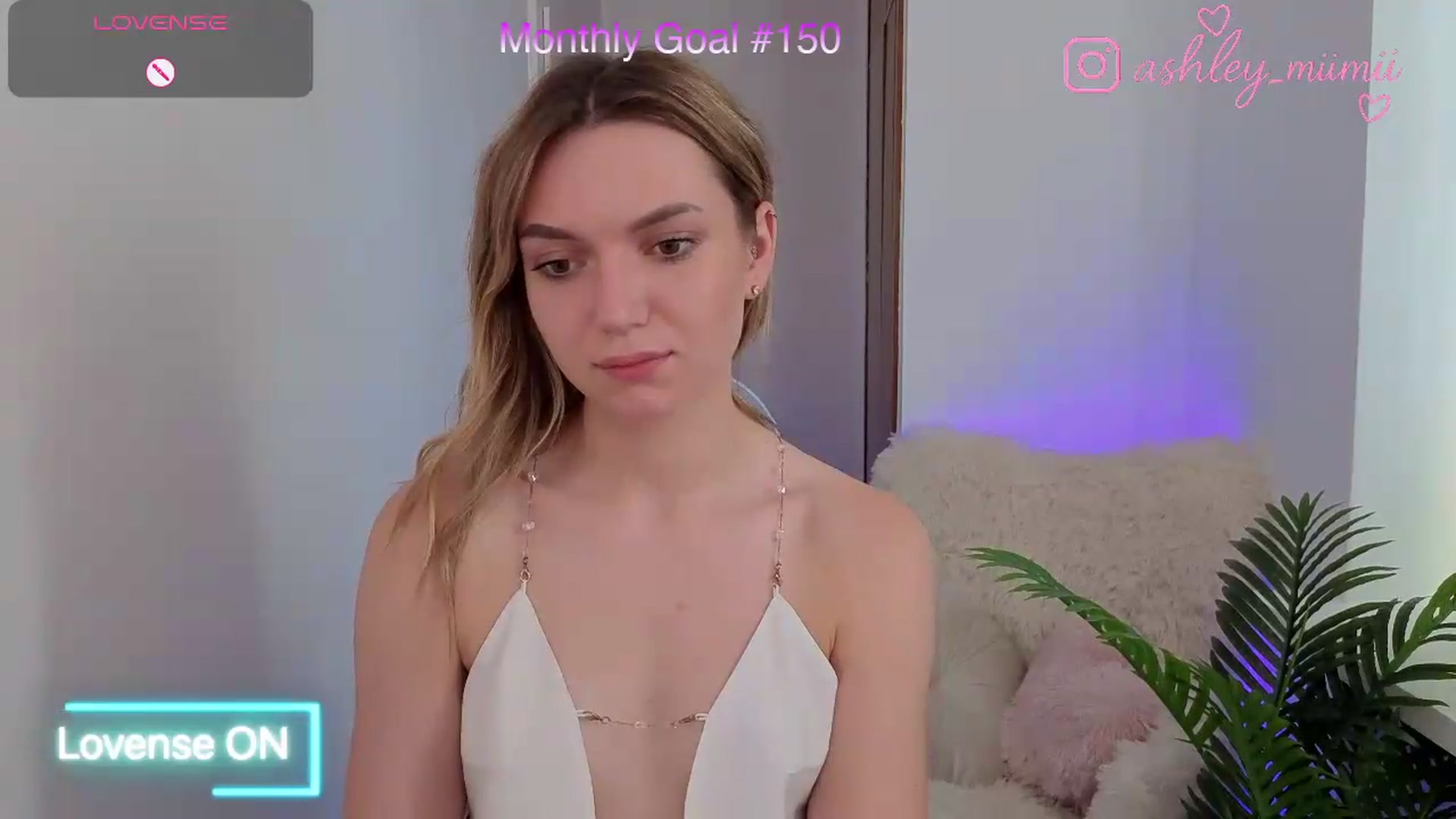 Gallery image thumbnail from AshleyMimi's myfreecams stream on, 07/17/2026, 14:18 image 18 of 20