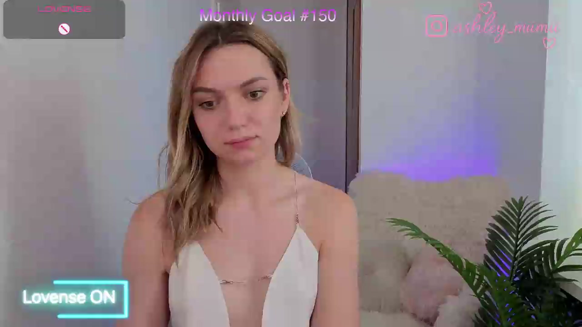 Gallery image thumbnail from AshleyMimi's myfreecams stream on, 07/17/2026, 15:01 image 1 of 20