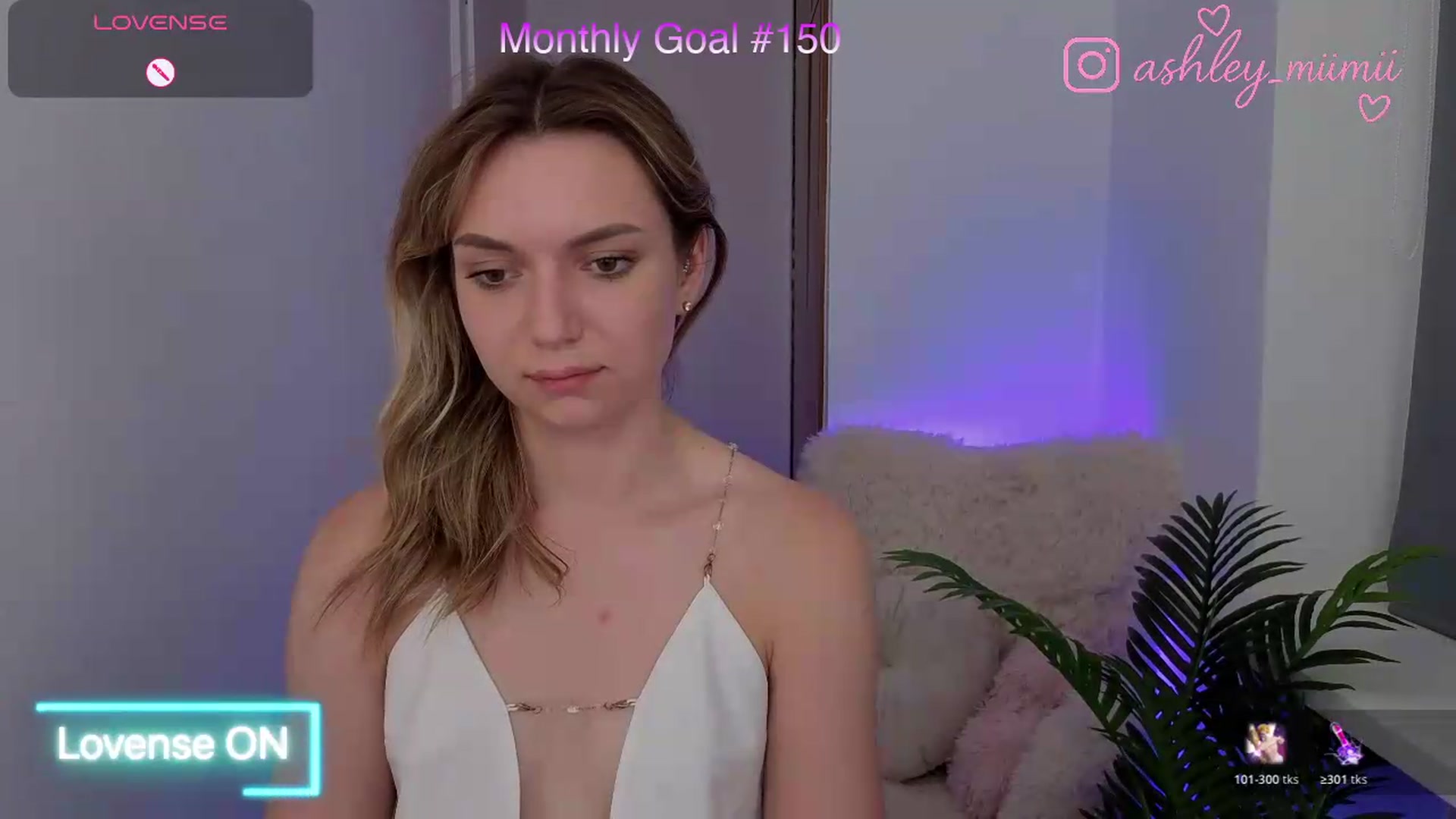 Gallery image thumbnail from AshleyMimi's myfreecams stream on, 07/17/2026, 19:19 image 18 of 20