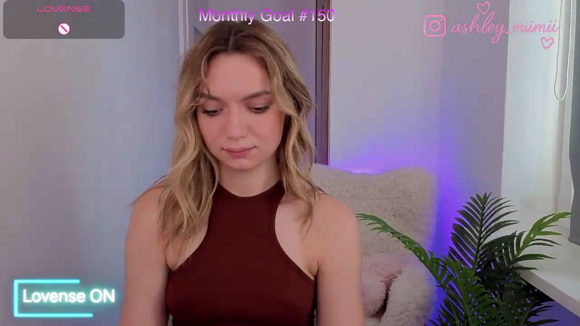 Gallery image thumbnail from AshleyMimi's myfreecams stream on, 07/18/2026, 14:35 image 14 of 20