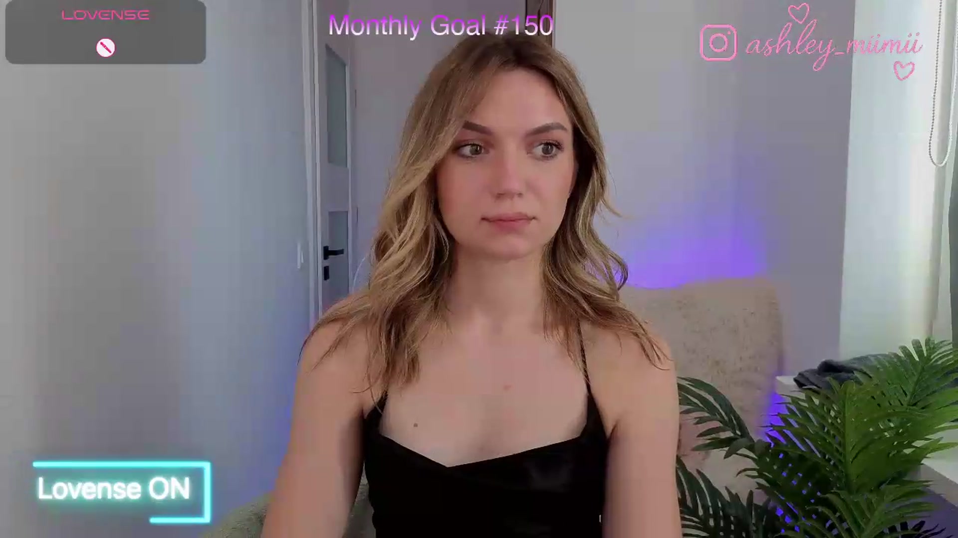 Gallery image thumbnail from AshleyMimi's myfreecams stream on, 07/19/2026, 14:16 image 4 of 20