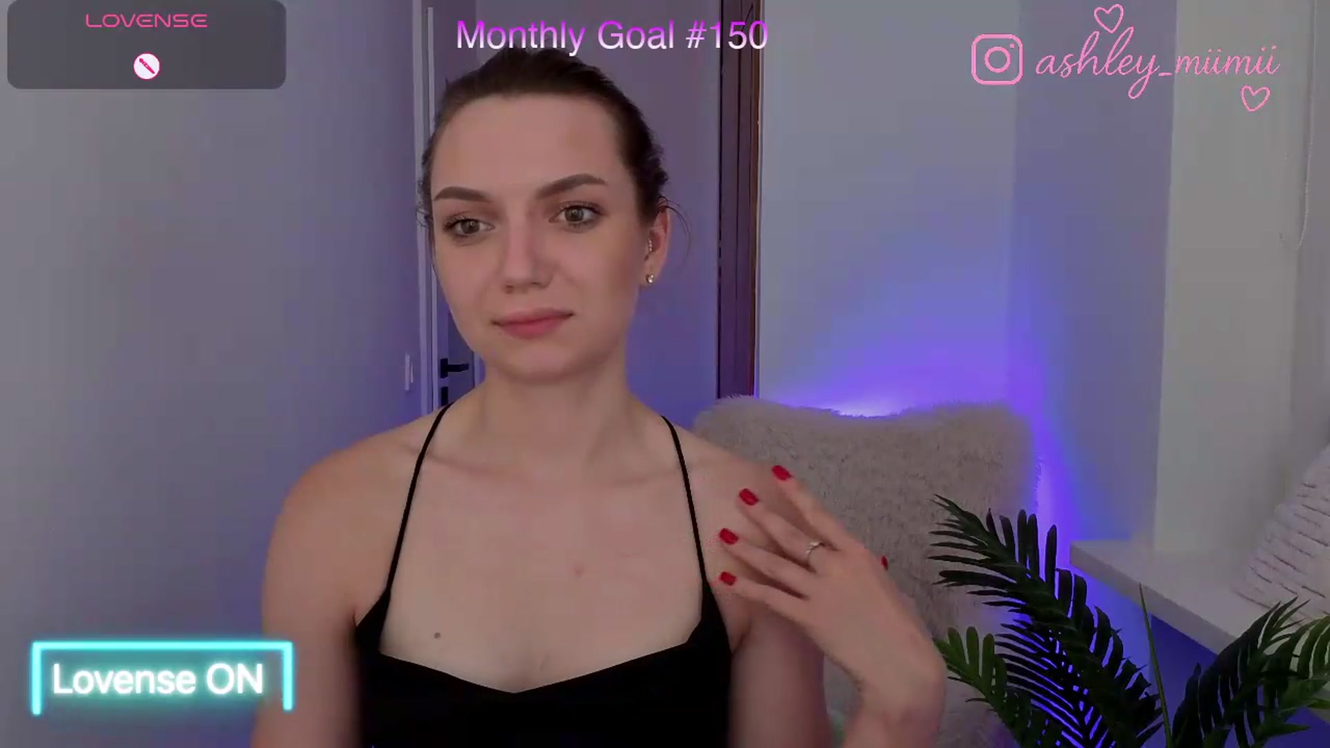 Gallery image thumbnail from AshleyMimi's myfreecams stream on, 07/19/2026, 20:01 image 16 of 20