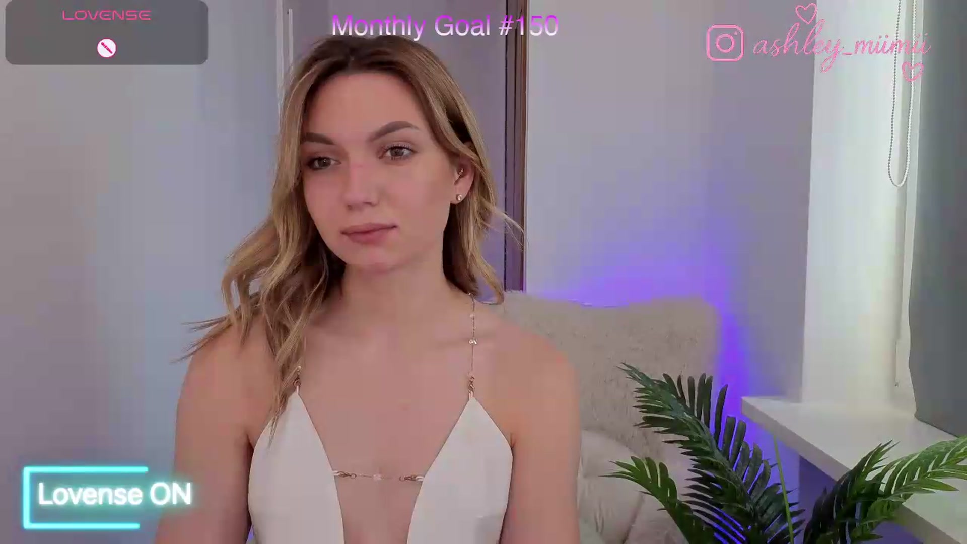 Gallery image thumbnail from AshleyMimi's myfreecams stream on, 07/22/2026, 15:03 image 11 of 20