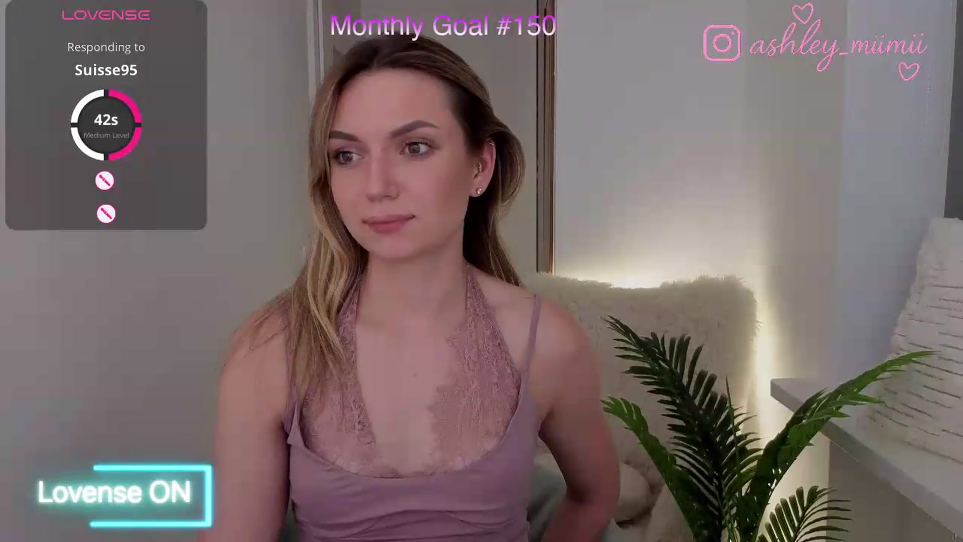 Gallery image thumbnail from AshleyMimi's myfreecams stream on, 07/23/2026, 19:04 image 11 of 20