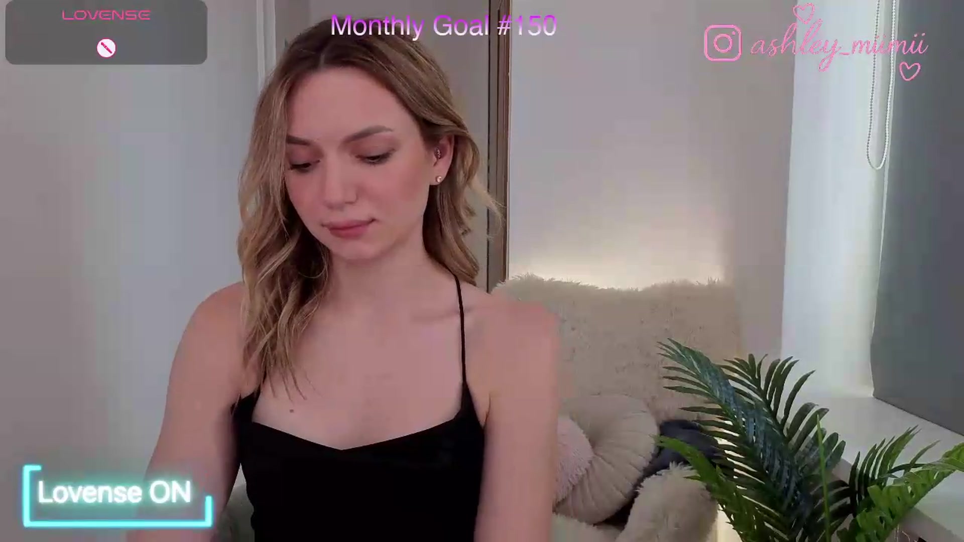 Gallery image thumbnail from AshleyMimi's myfreecams stream on, 07/26/2026, 14:10 image 5 of 20