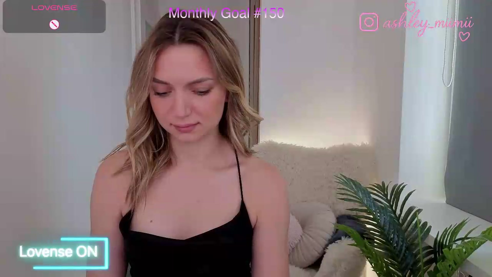 Gallery image thumbnail from AshleyMimi's myfreecams stream on, 07/26/2026, 14:10 image 16 of 20